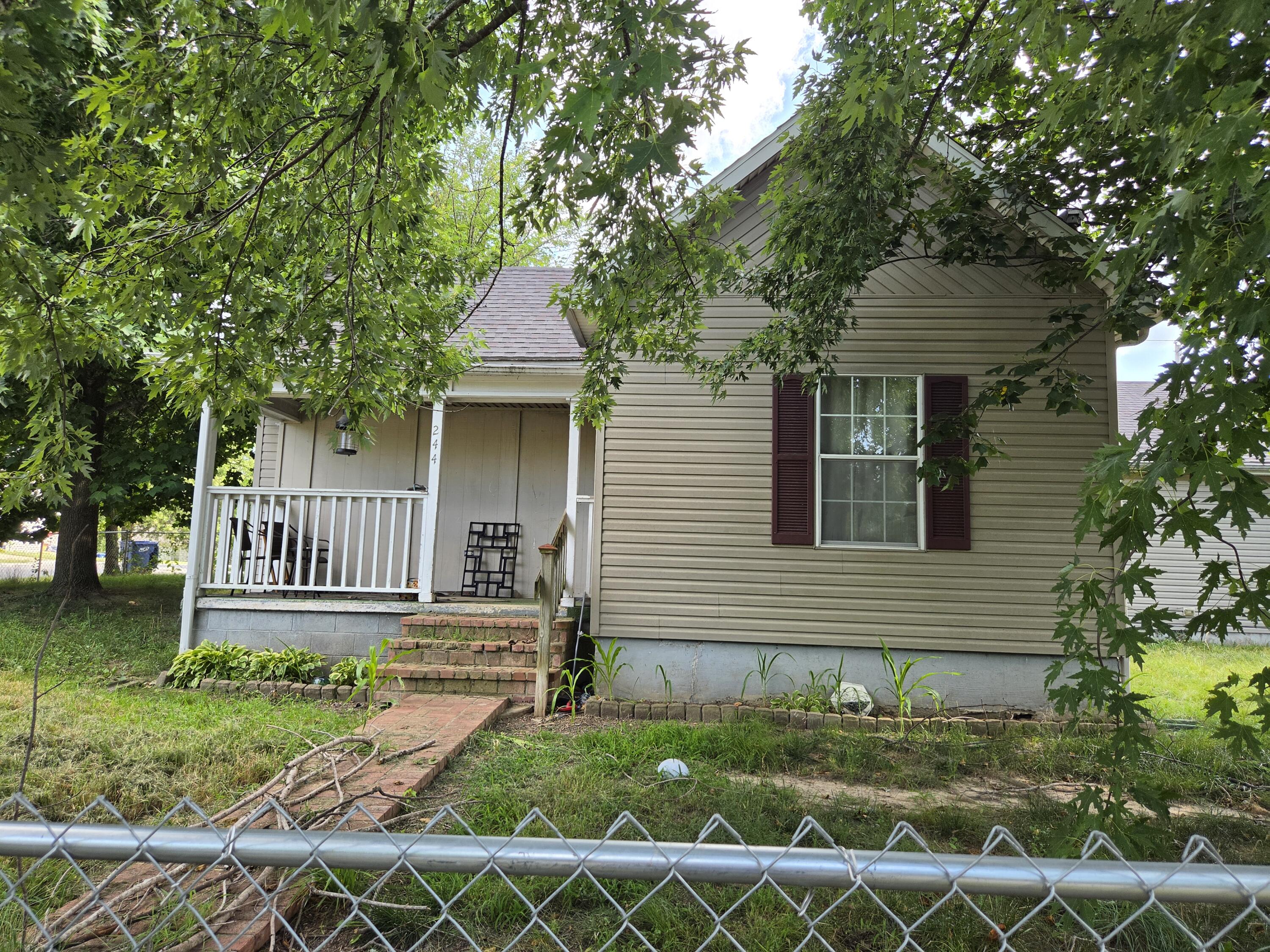 244 E Church Street — photo