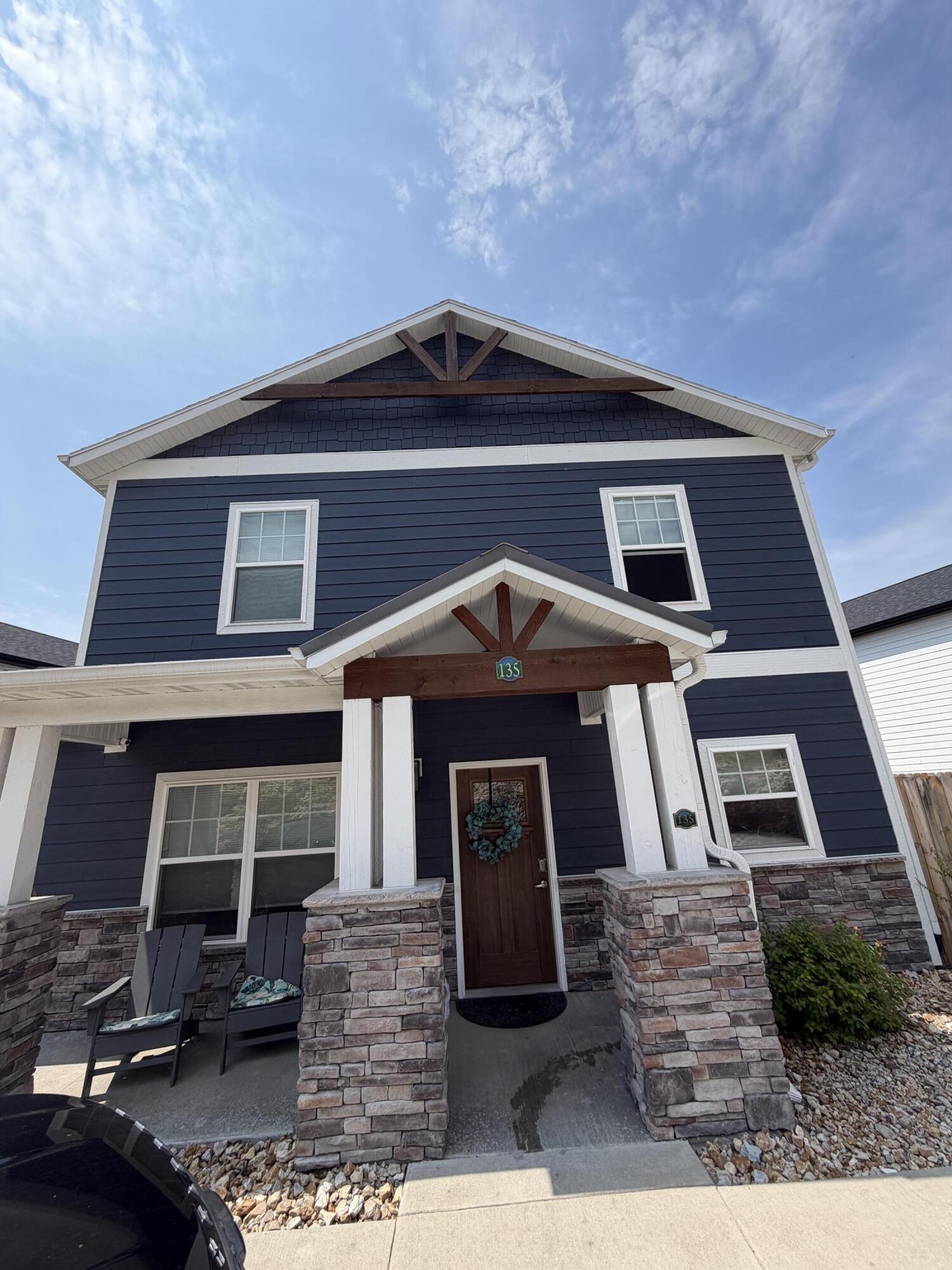 135 Chateau Mountain Lane — photo