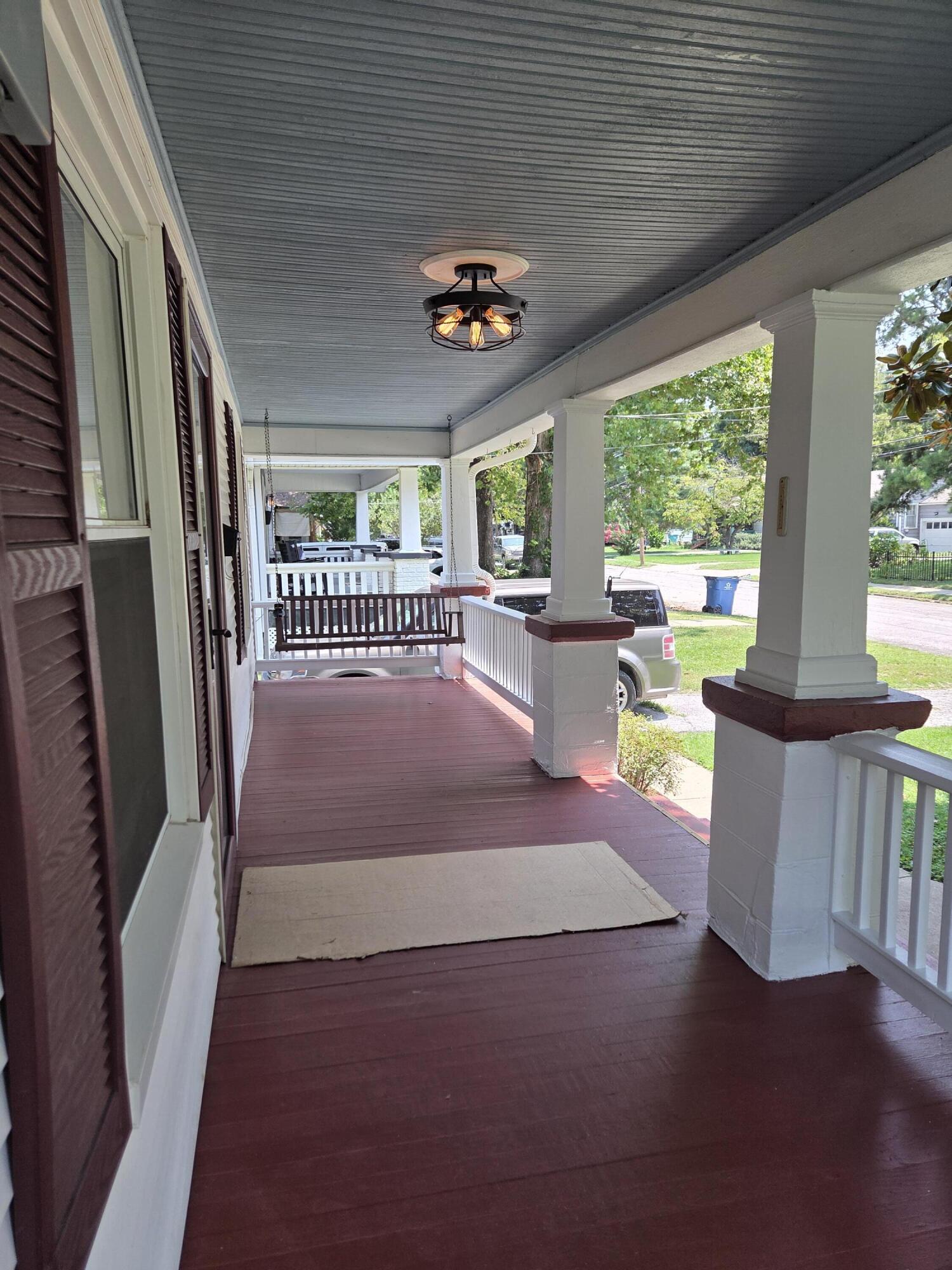 1633 E Lombard Street — photo