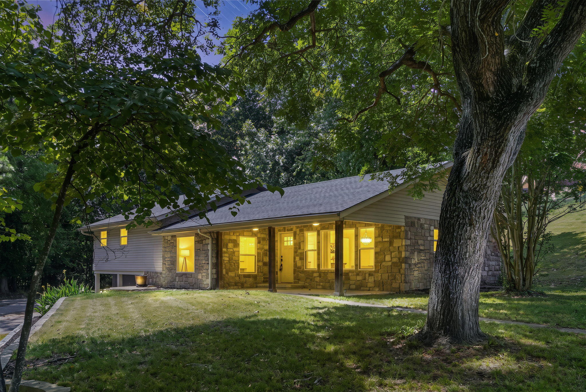 18317 Collins Road — photo