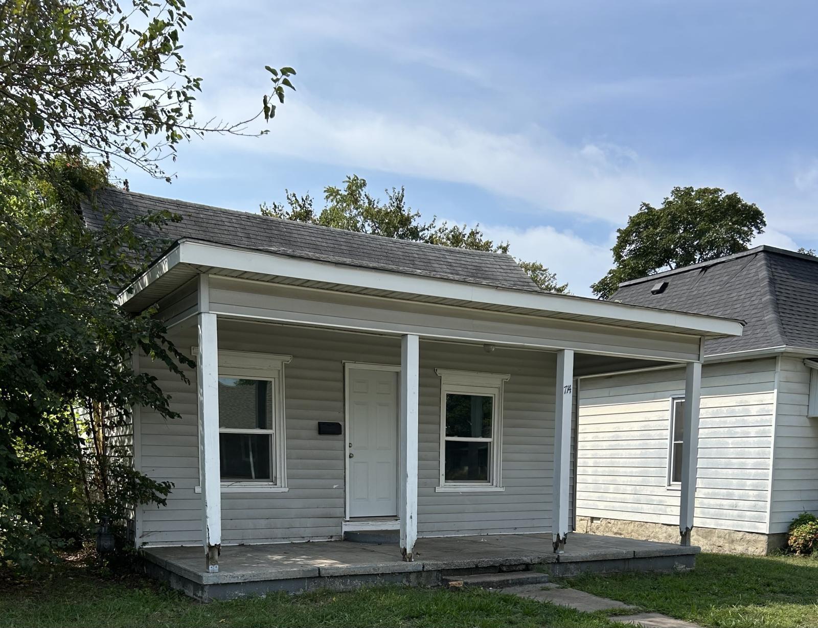 714 W 2nd Street — photo