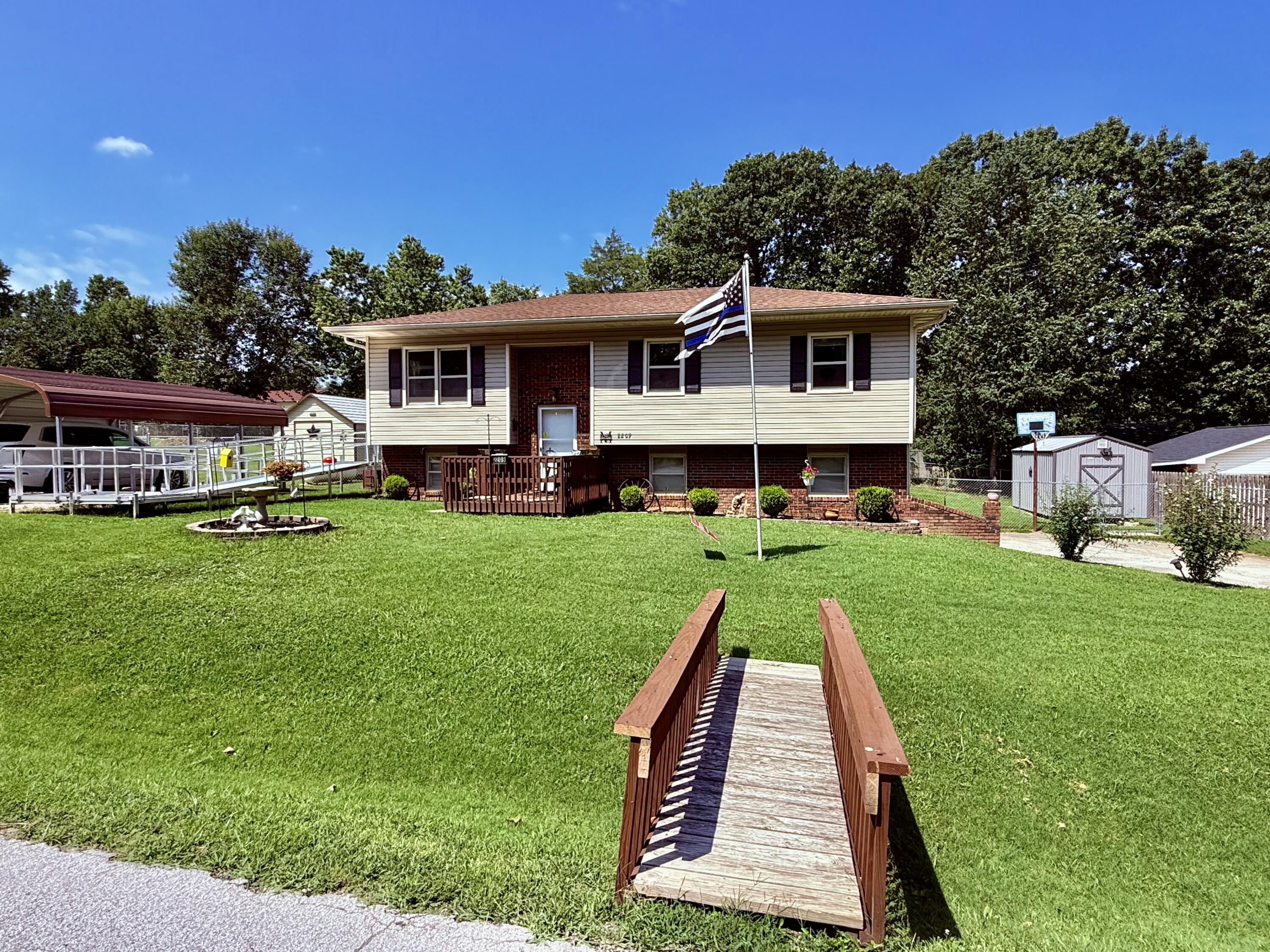 2209 Debra Drive — photo