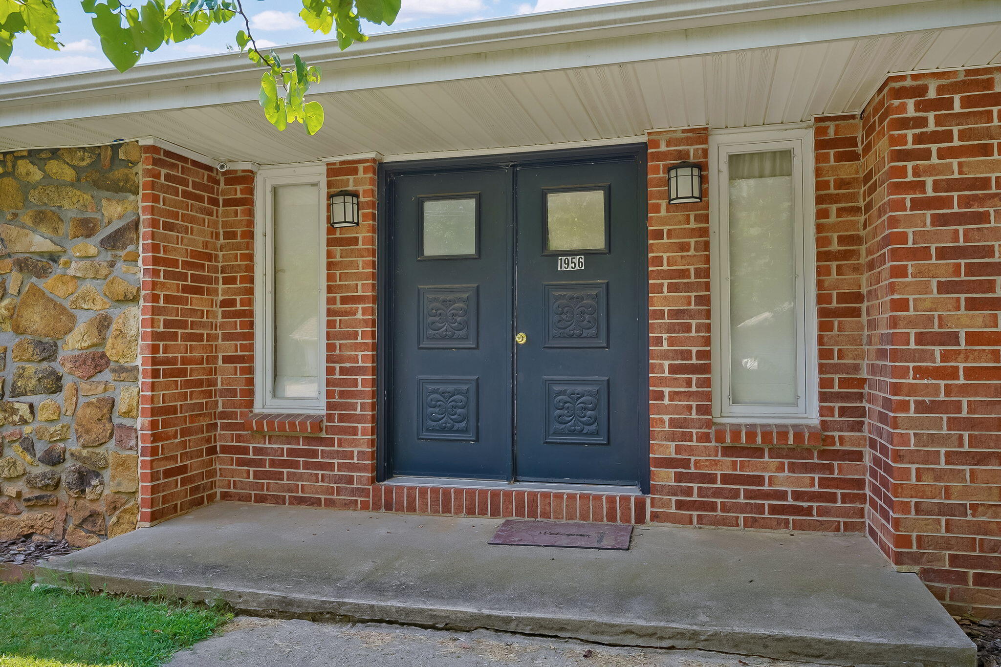 1956 E Greenview Street, Springfield, MO 65803 — photo 3
