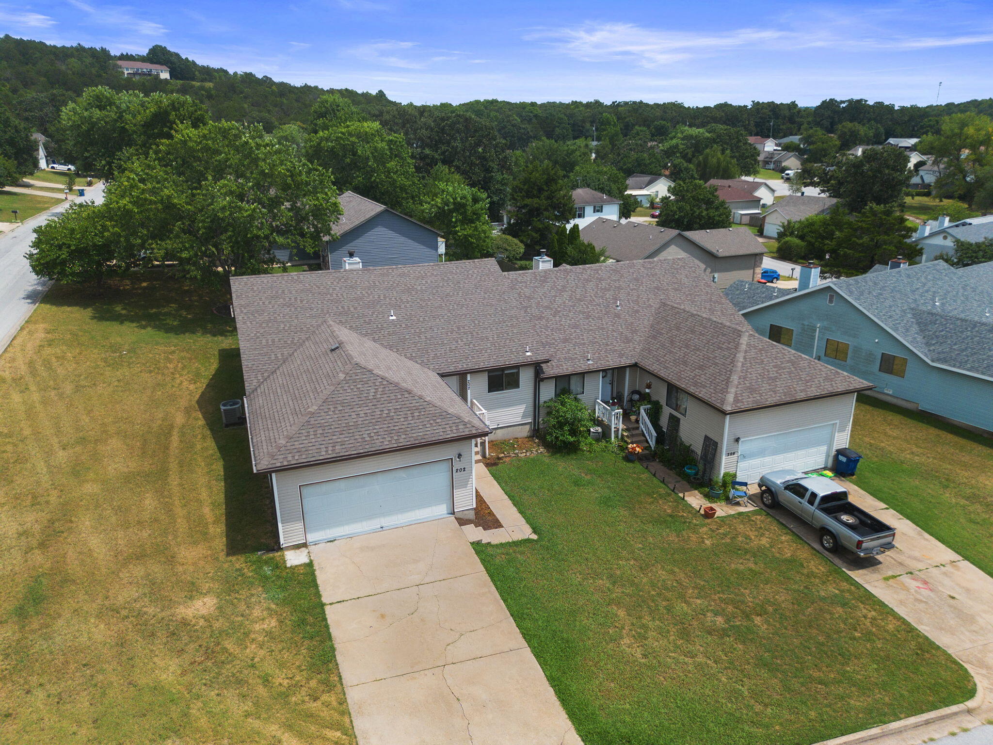 202 Travis Trail — photo