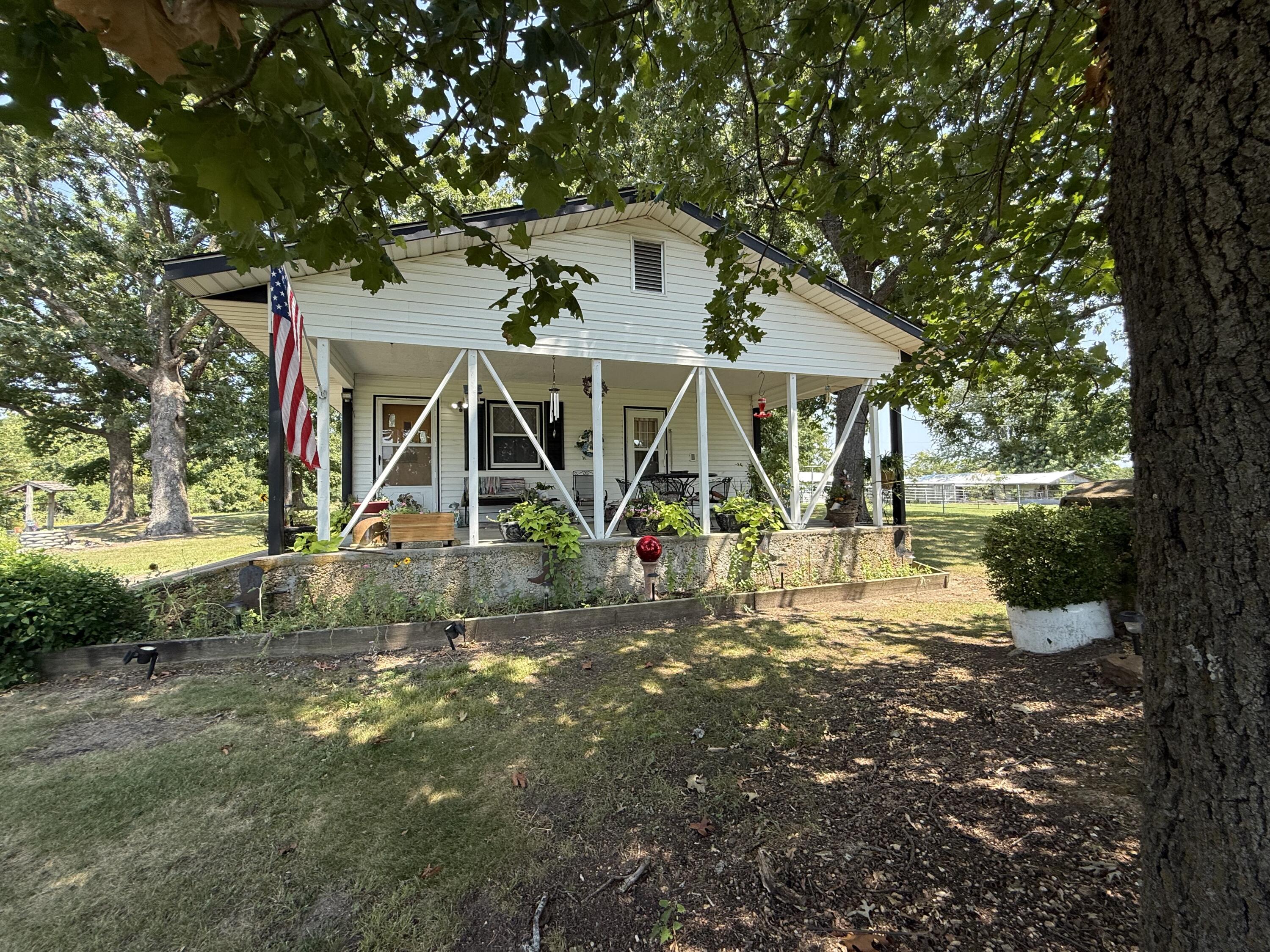 4109 State Highway 90 — photo