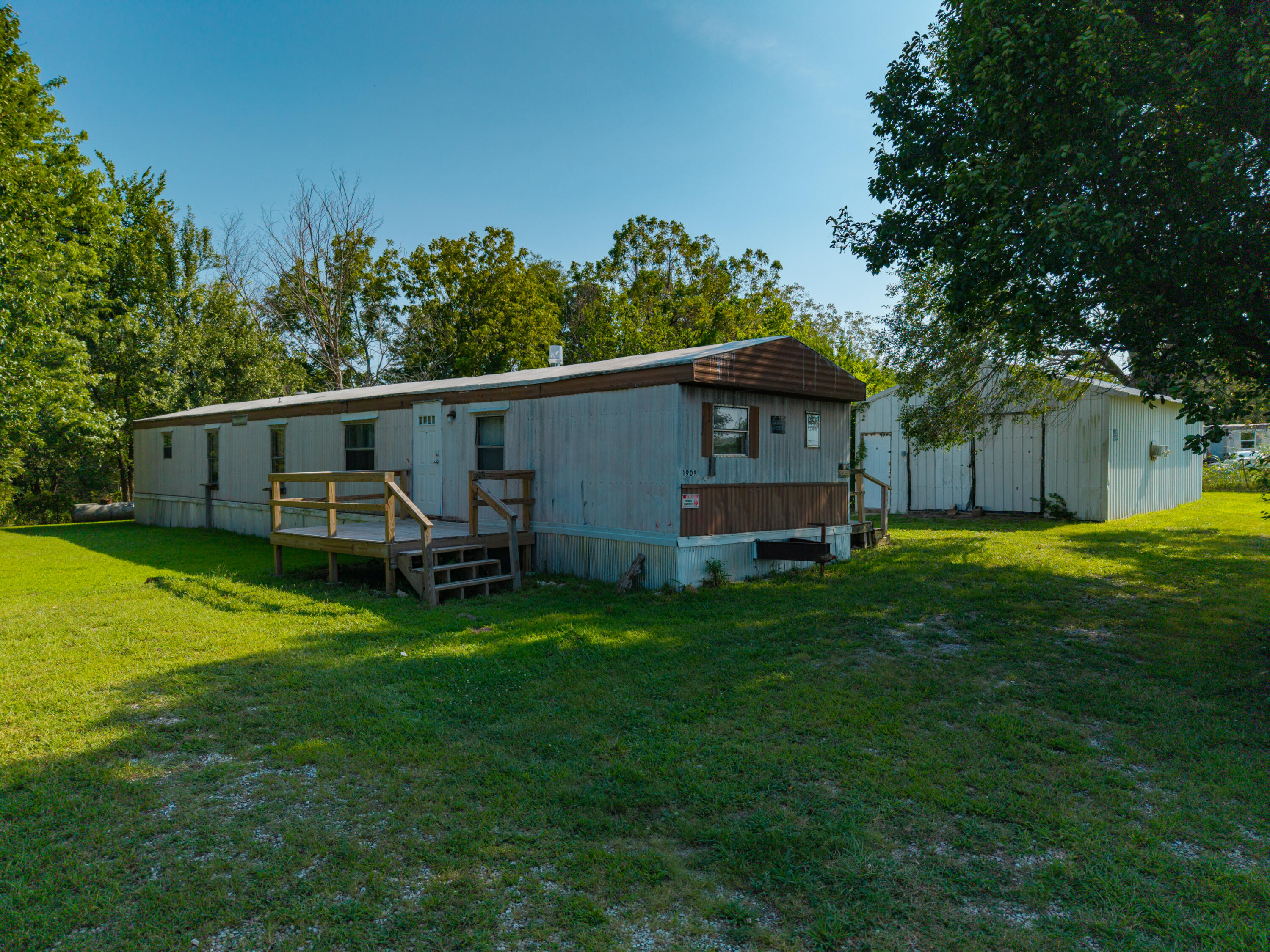 1909 E 505th Road, Halfway, MO 65663 — photo 2