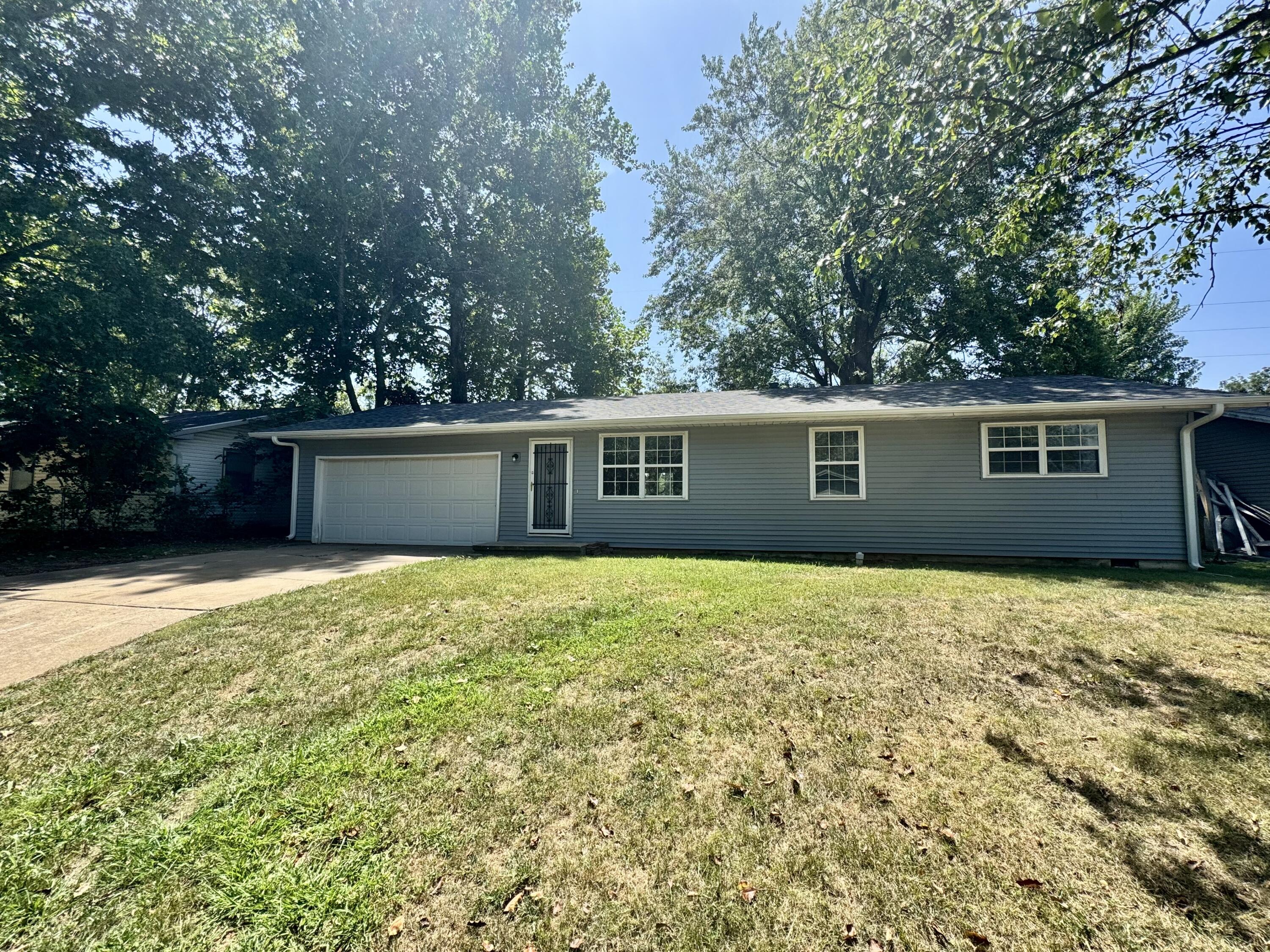 2908 W Scott Street — photo