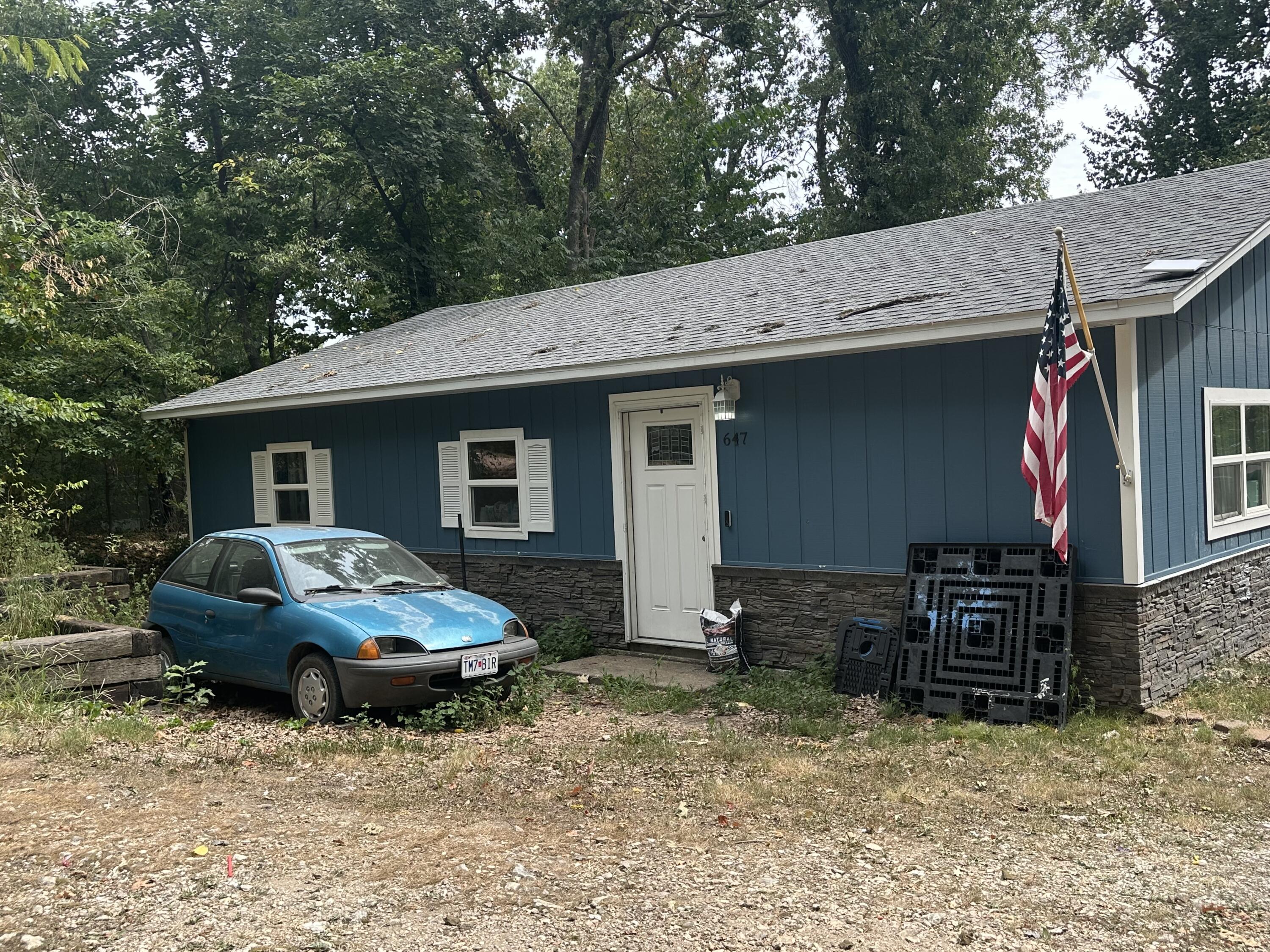 647 Deer Park Drive — photo