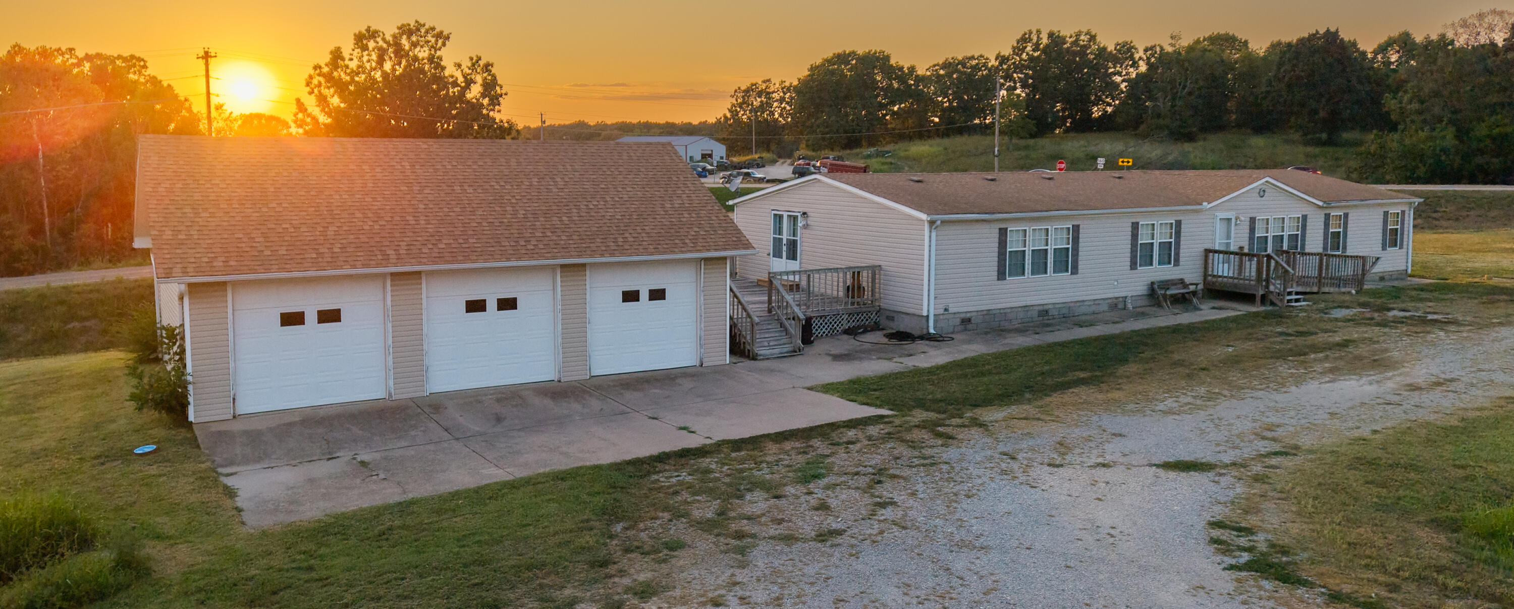 10135 County Road 8010 — photo