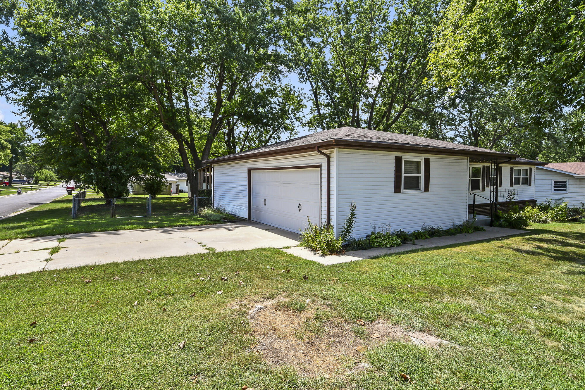 2326 E Nora Street, Springfield, MO 65803 — photo 3