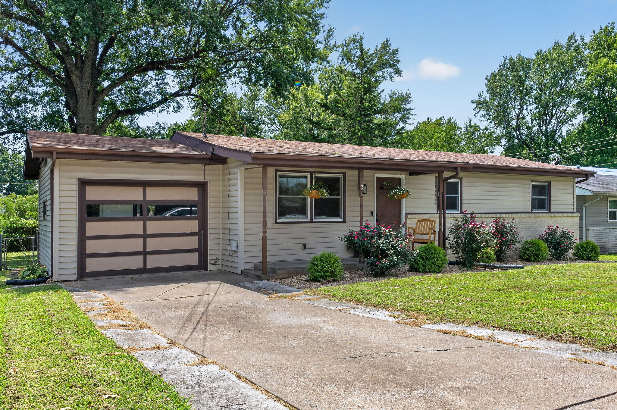 1112 E Mcclernon Street, Springfield, MO 65803 — photo 2