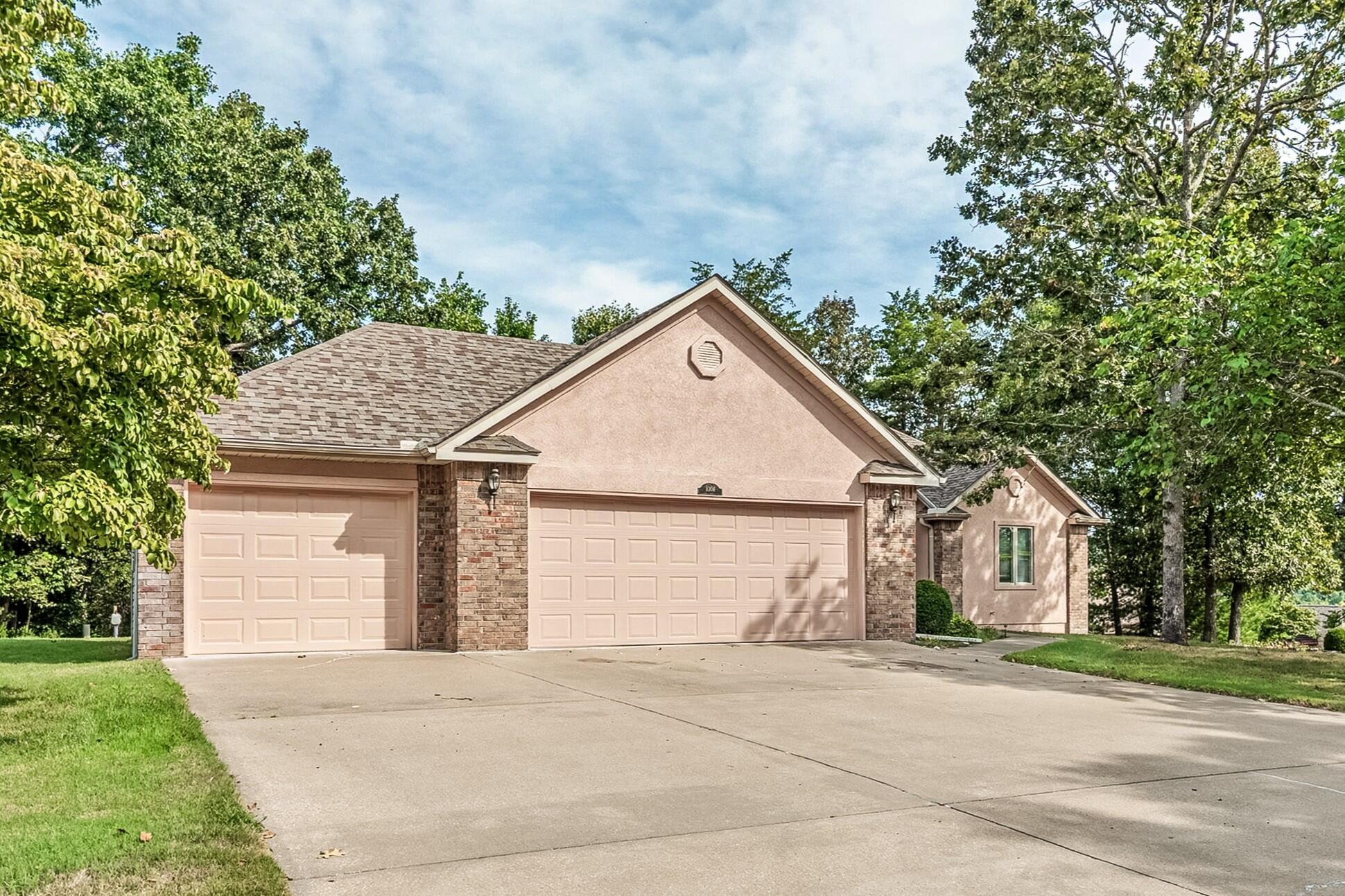 1006 Silvercrest Place, Reeds Spring, MO 65737 — photo 2