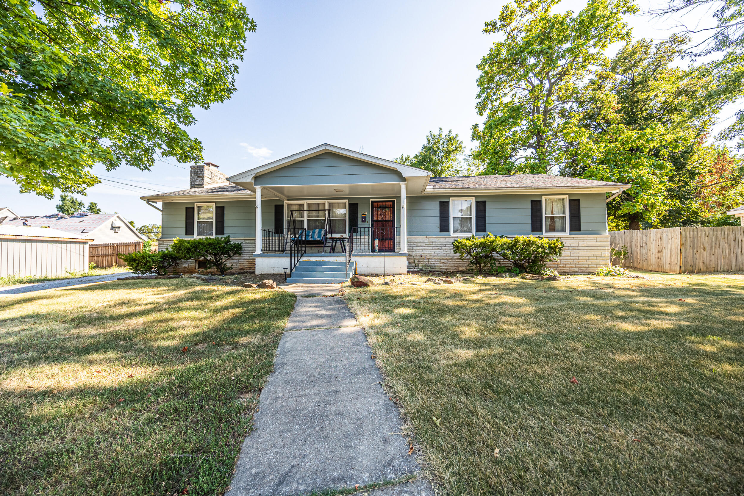 108 W Hickory Street — photo