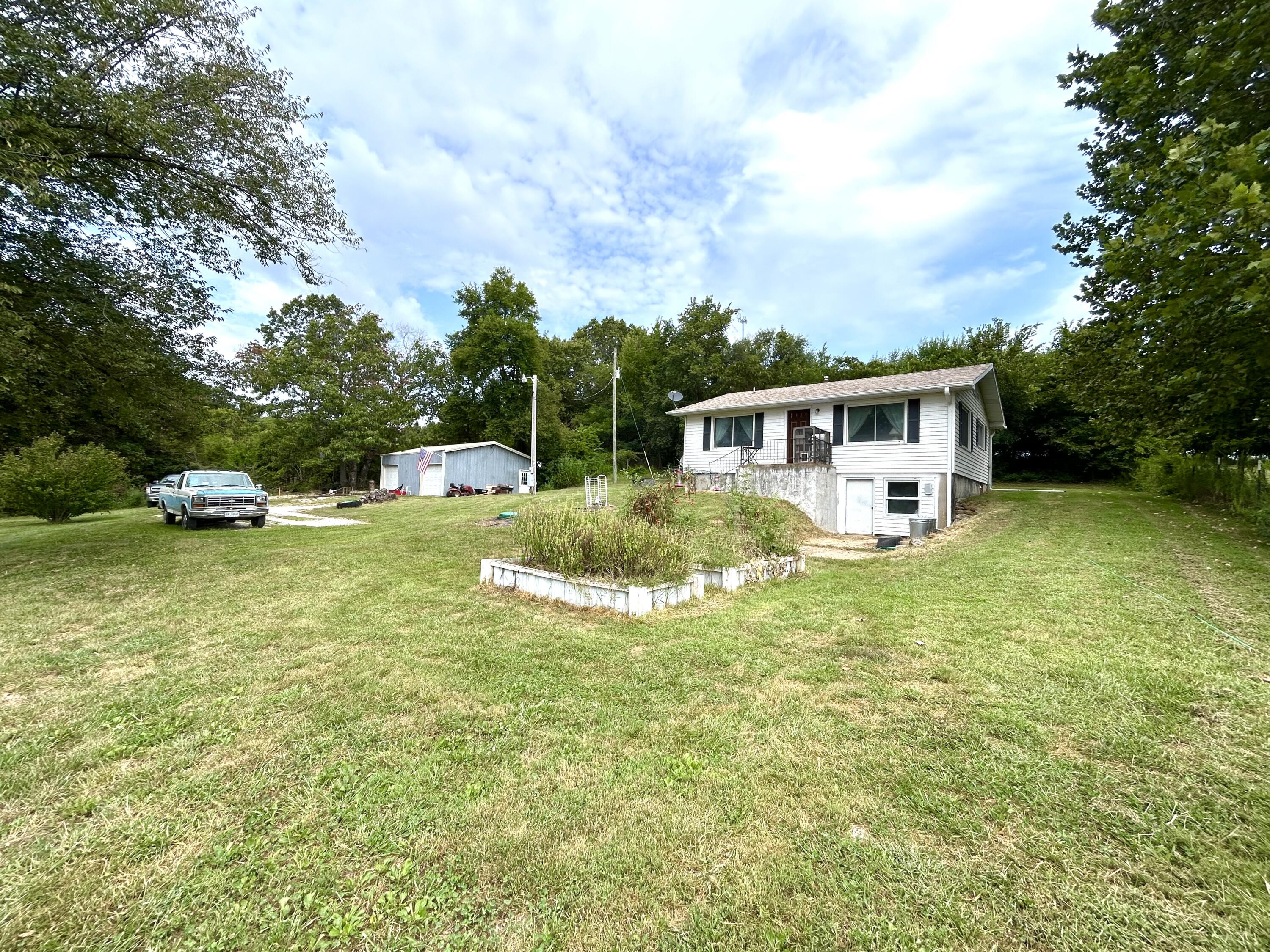 1041 Cameron Lane — photo
