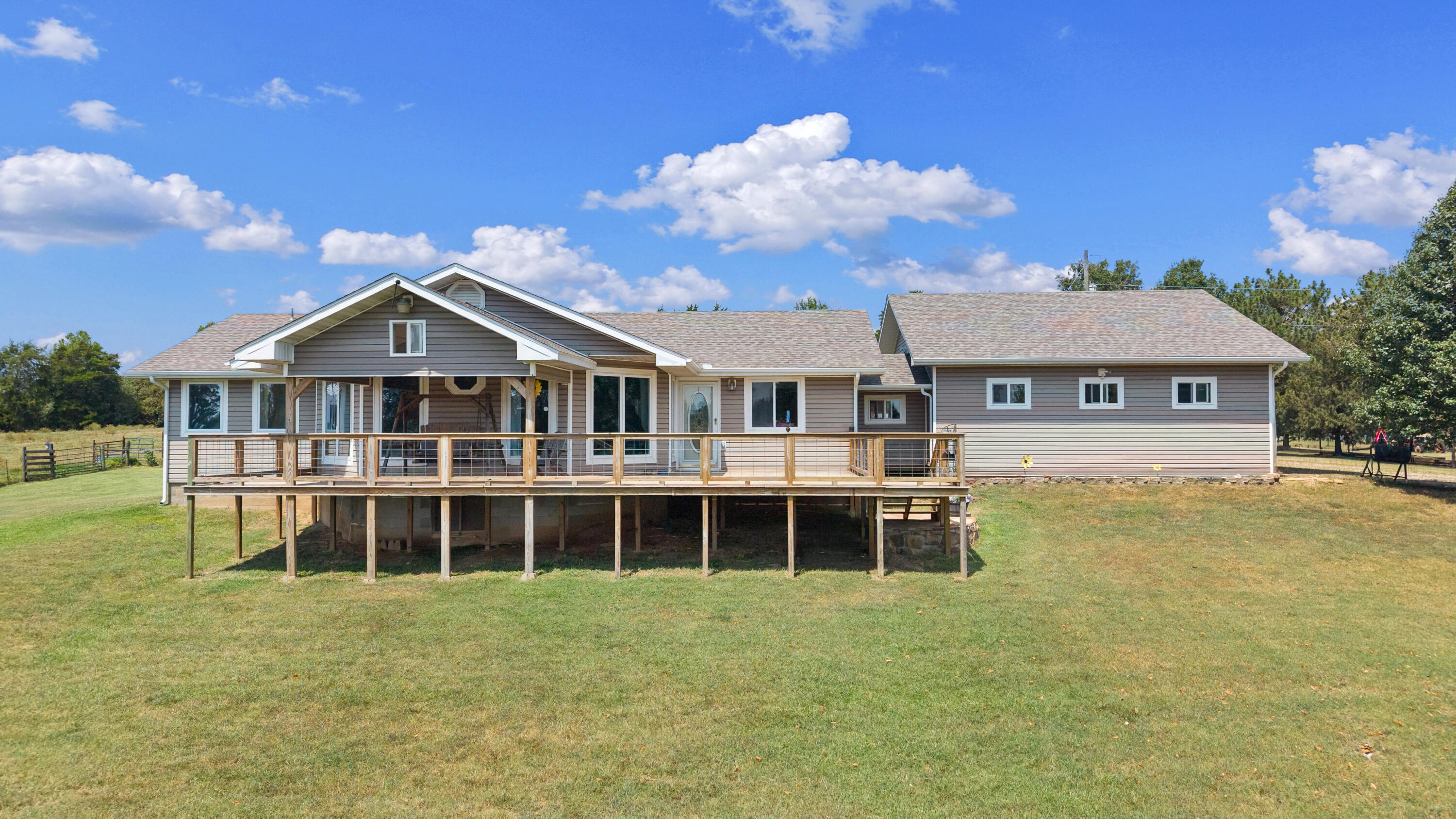 7449 Farm Road 2280 — photo