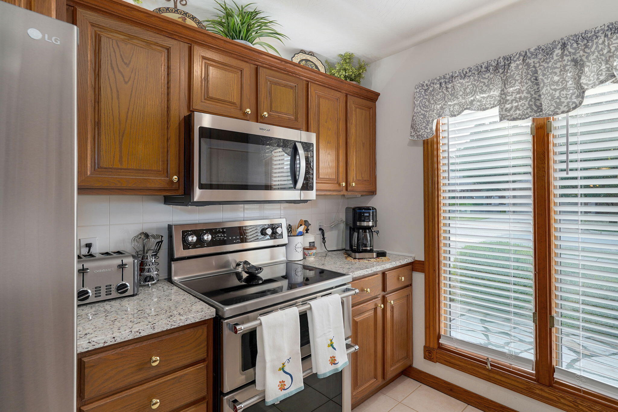 4703 S Kickapoo Avenue, Springfield, MO 65804 — photo 3