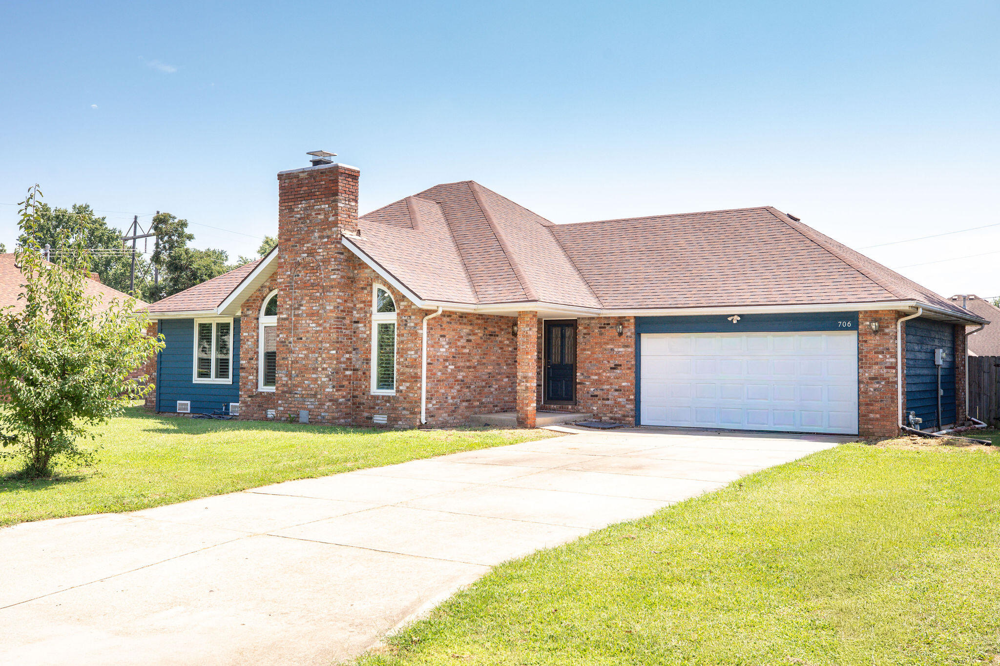 706 W Wasson Drive — photo