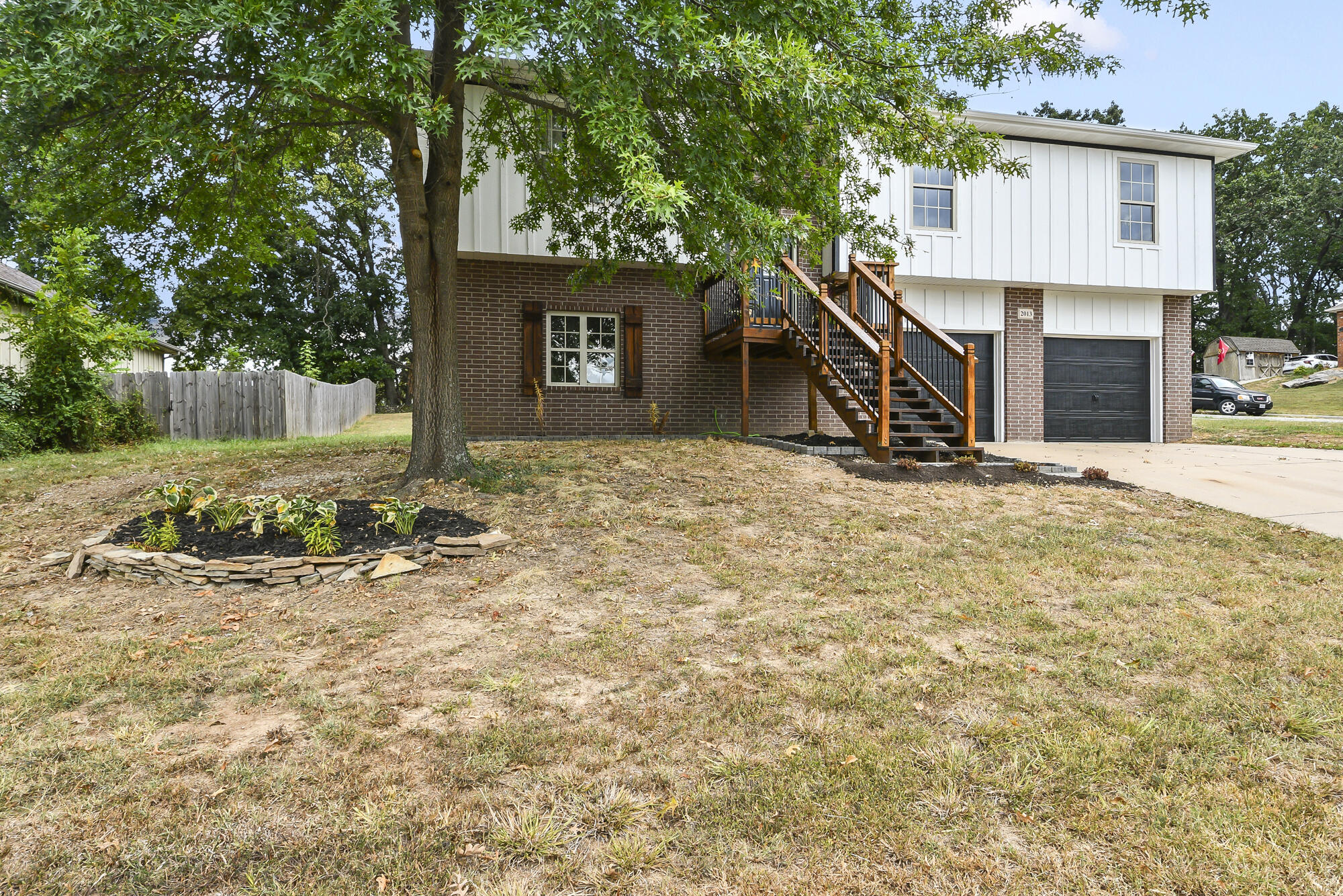 2013 E Jay Street, Ozark, MO 65721 — photo 2