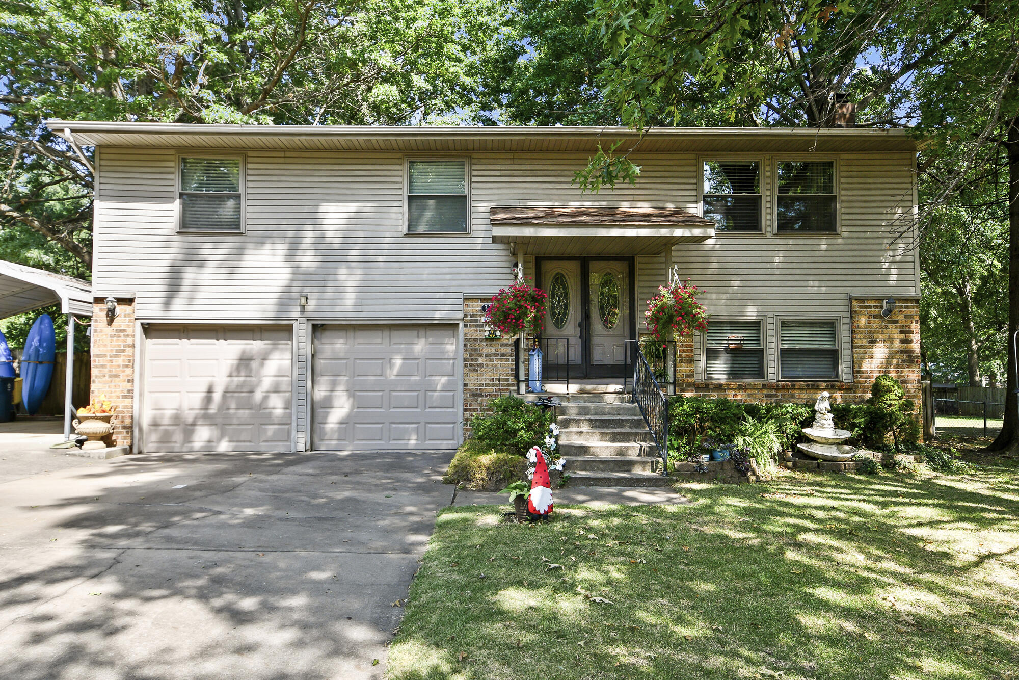 3329 W Countryside Drive — photo