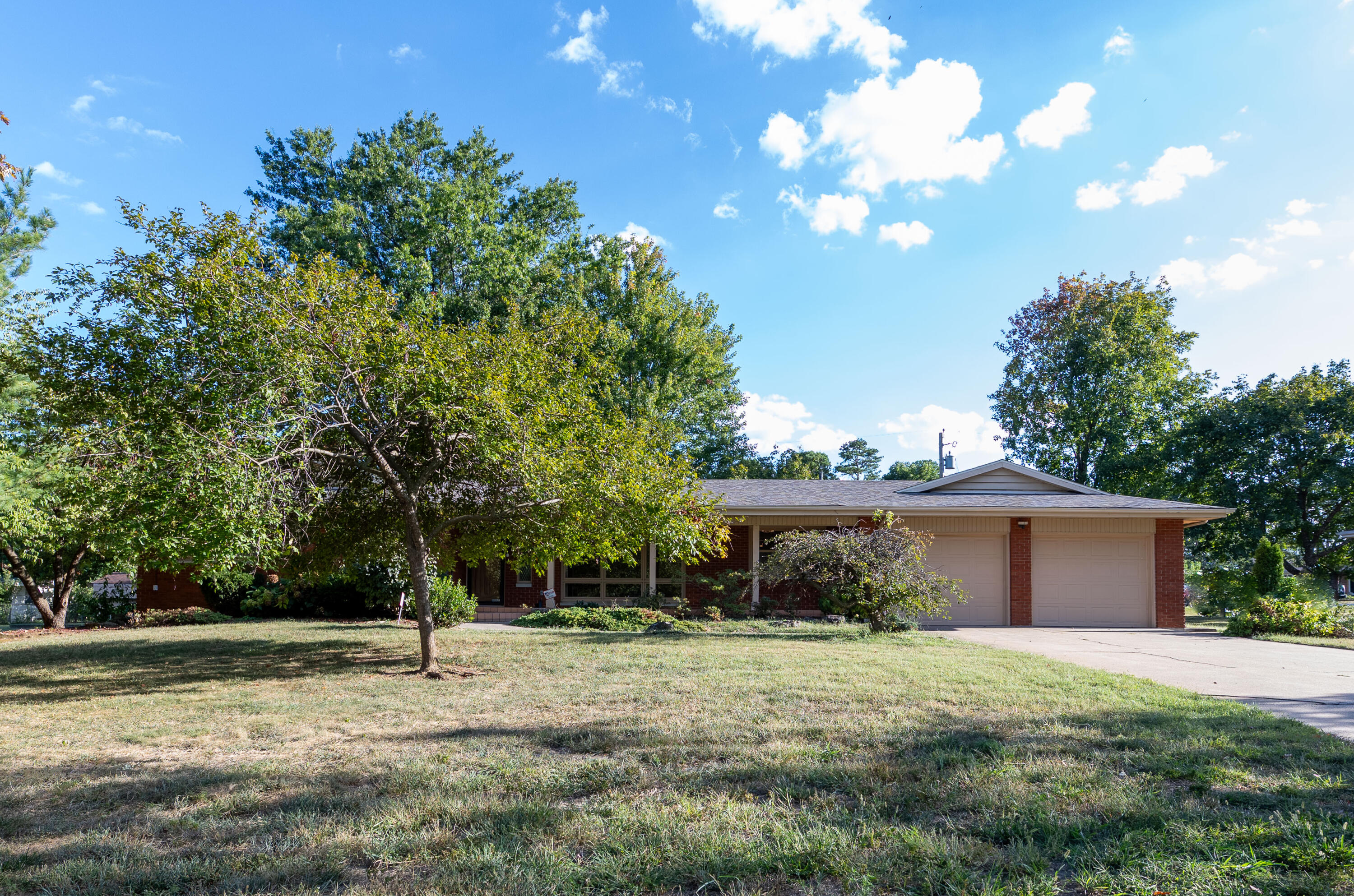 4008 W Grimes Street — photo