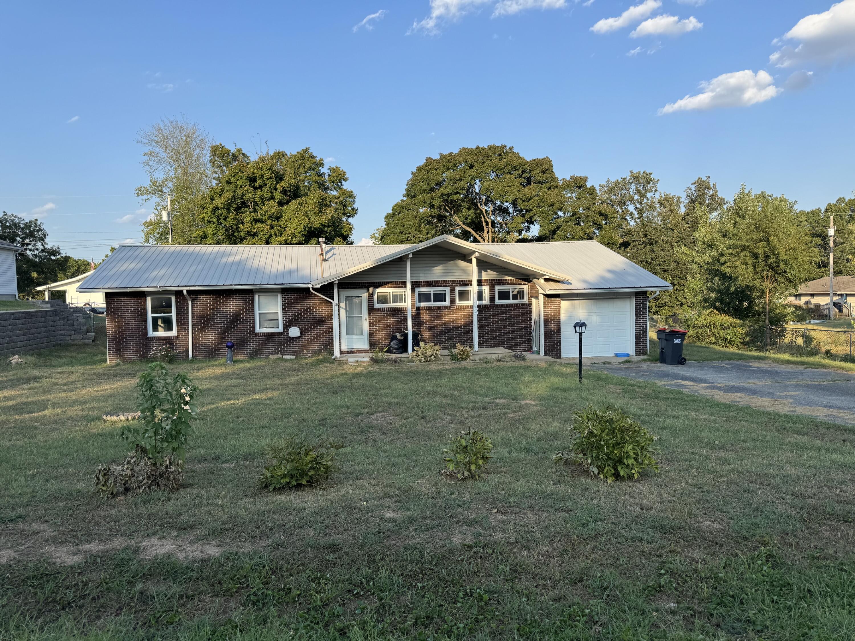 112 Billy Drive — photo