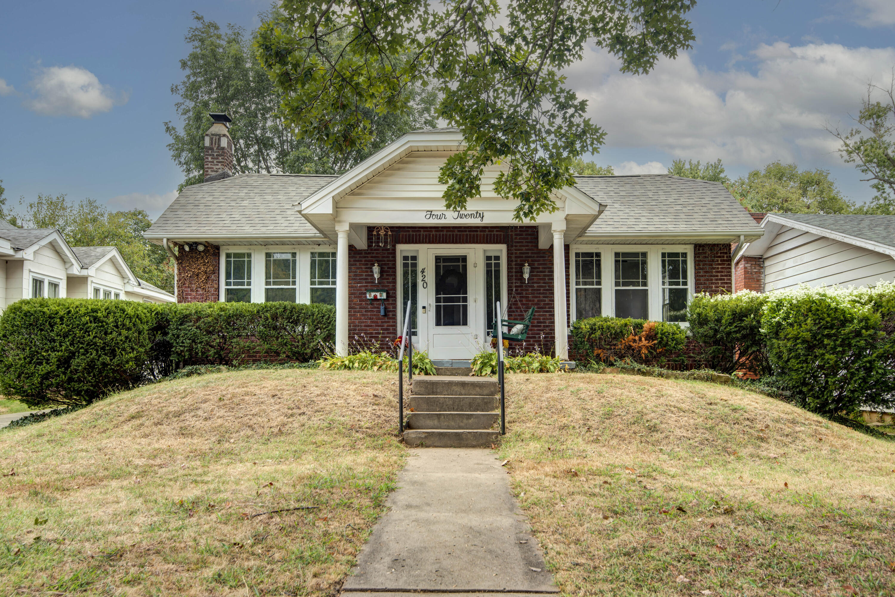 420 E Loren Street — photo