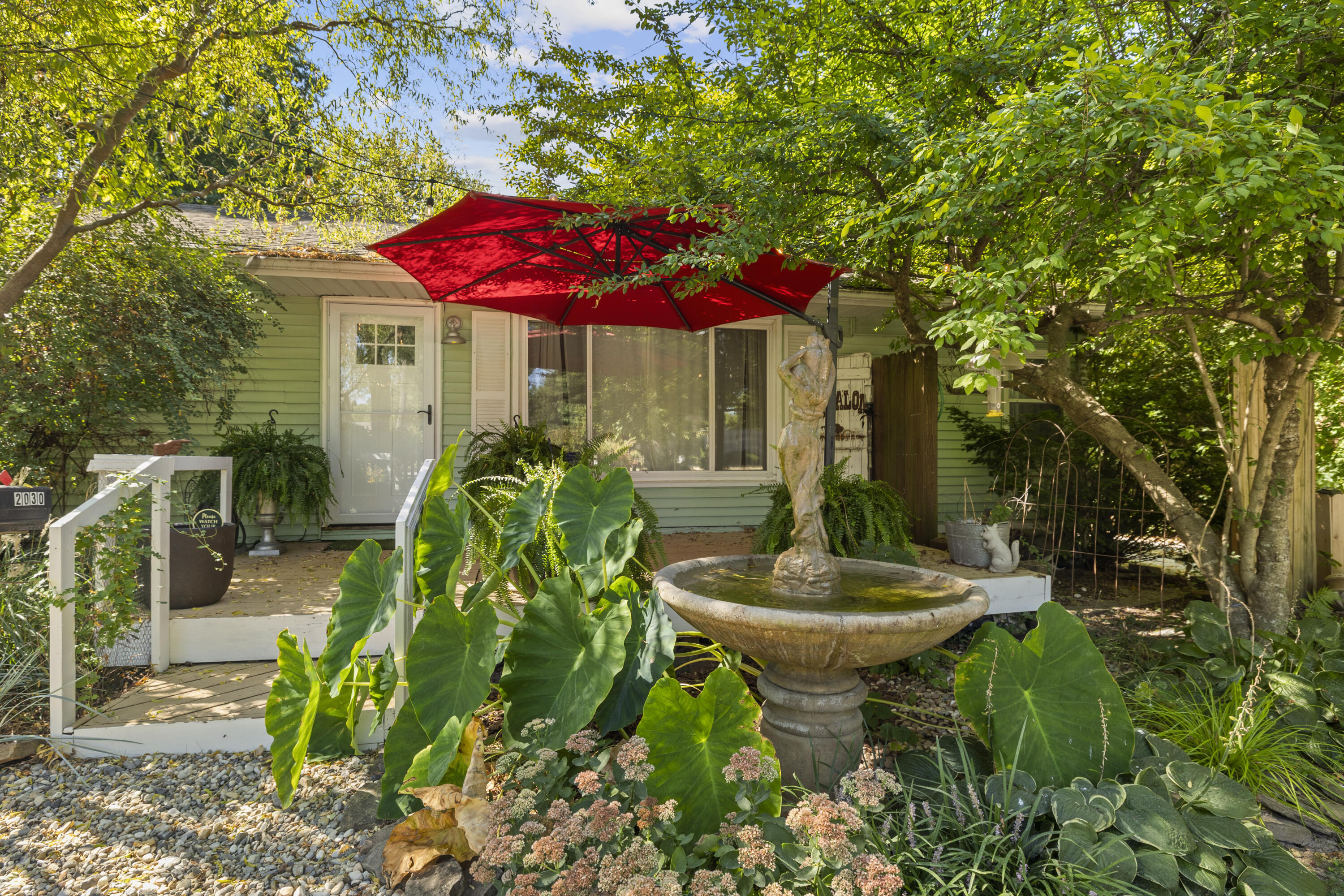 2030 E Grand Street, Springfield, MO 65804 — photo 2