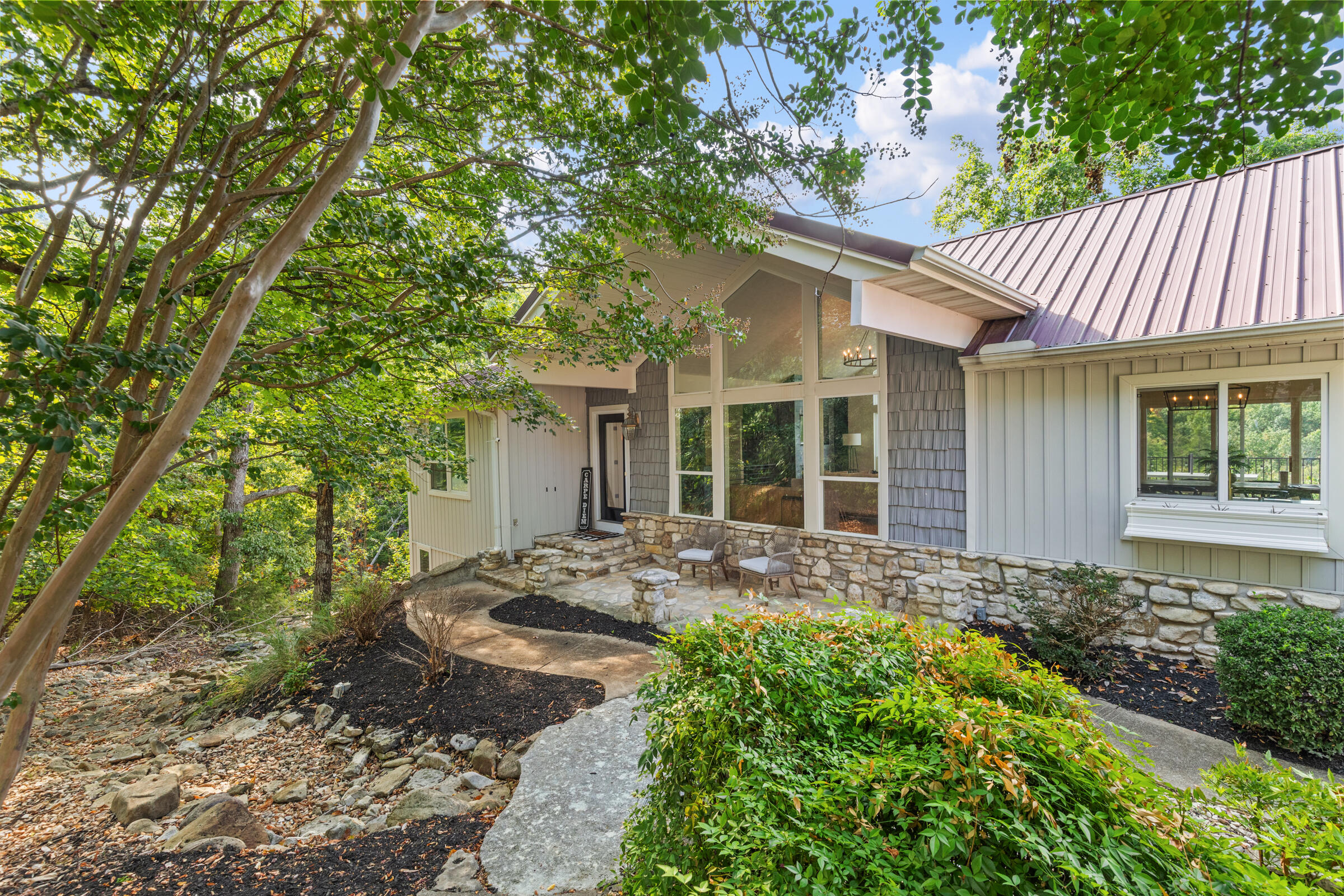 70 Stone Ledge Drive — photo