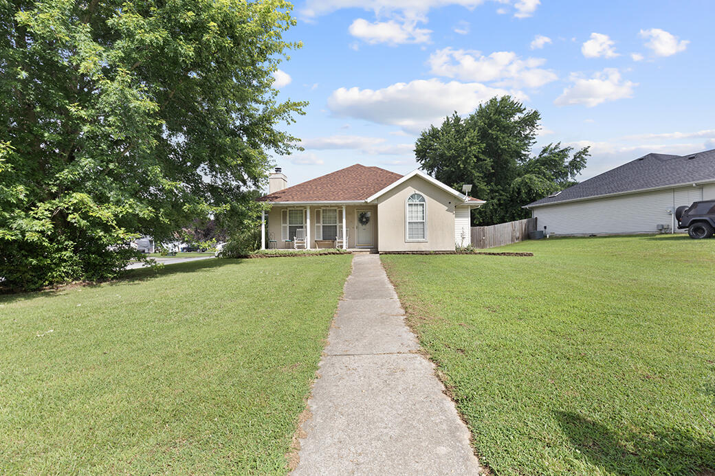 705 S Whippoorwill Drive — photo