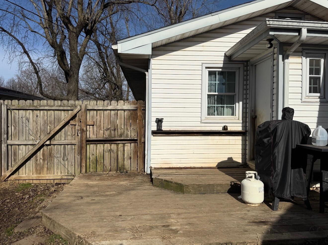 438 E Madison Street, Marshfield, MO 65706 — photo 3