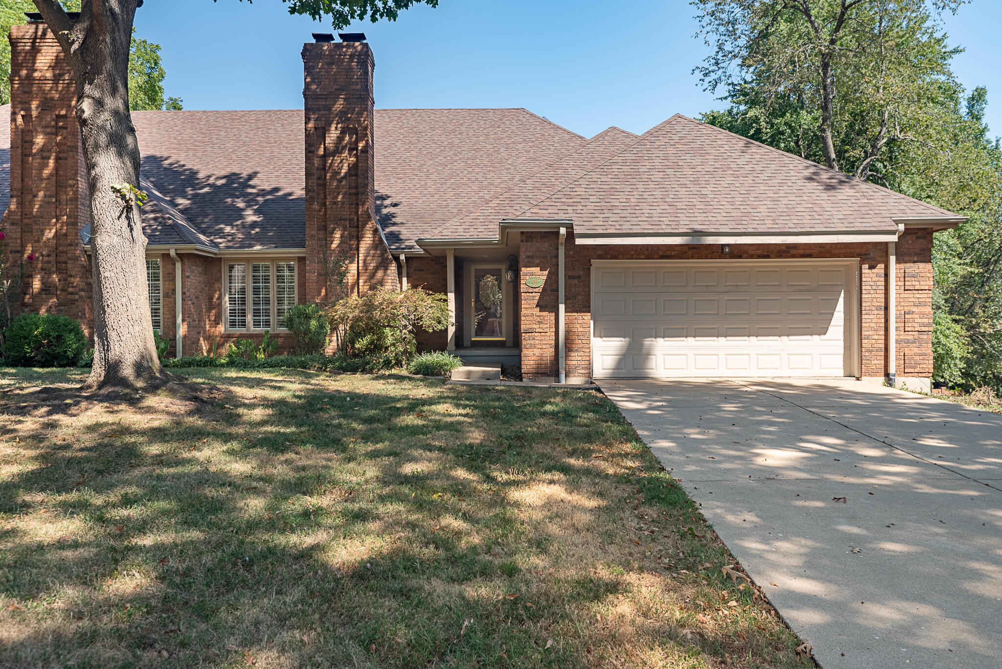 759 S Augusta Drive, Springfield, MO 65809 — photo 2