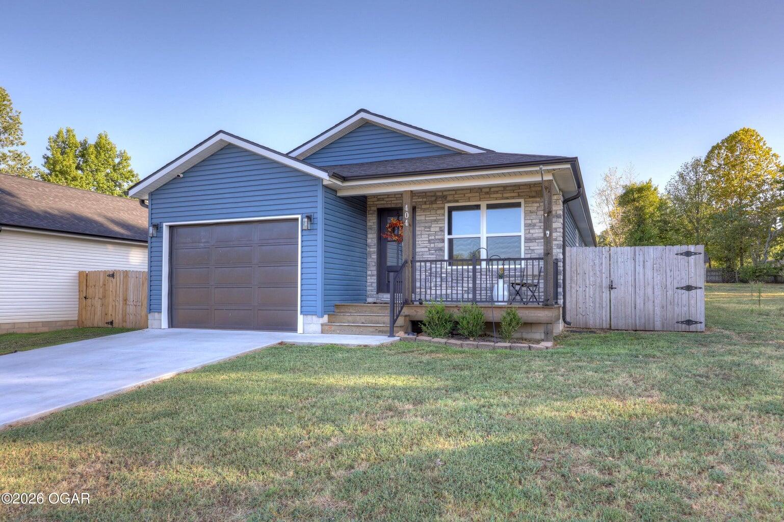 404 E Maple Street, Diamond, MO 64840 — photo 2