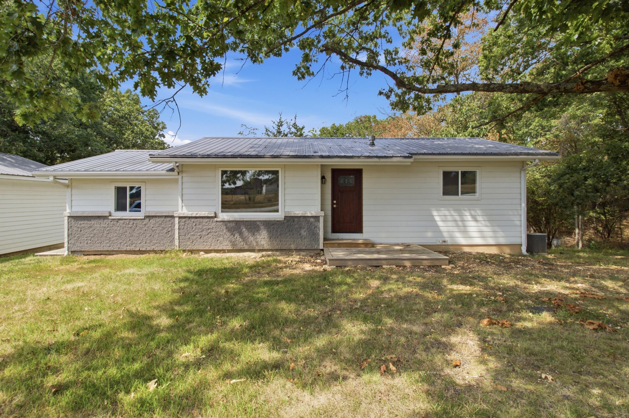 689 Oak Hill Drive Road — photo