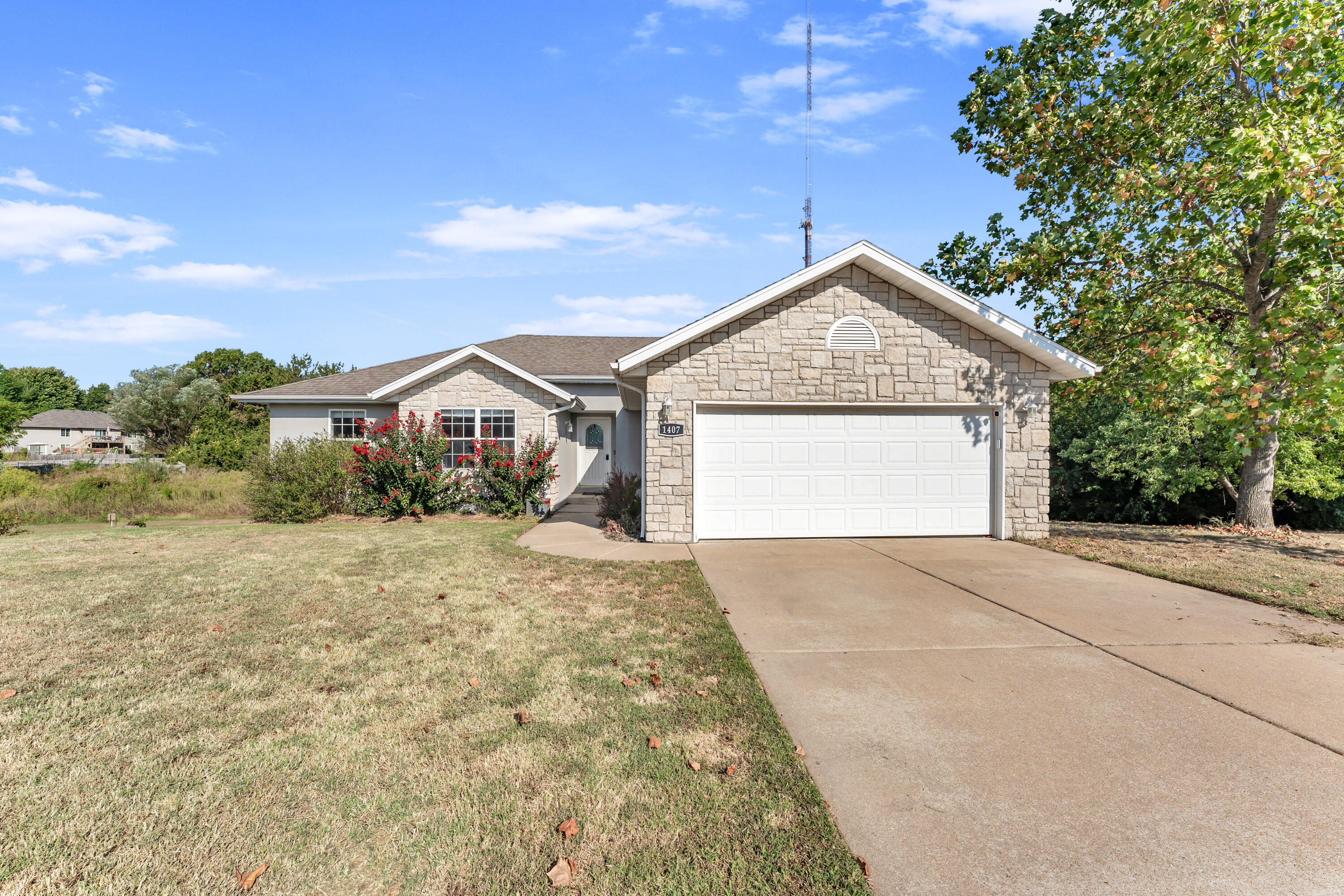 1407 Raspberry Court, Nixa, MO 65714 — photo 2