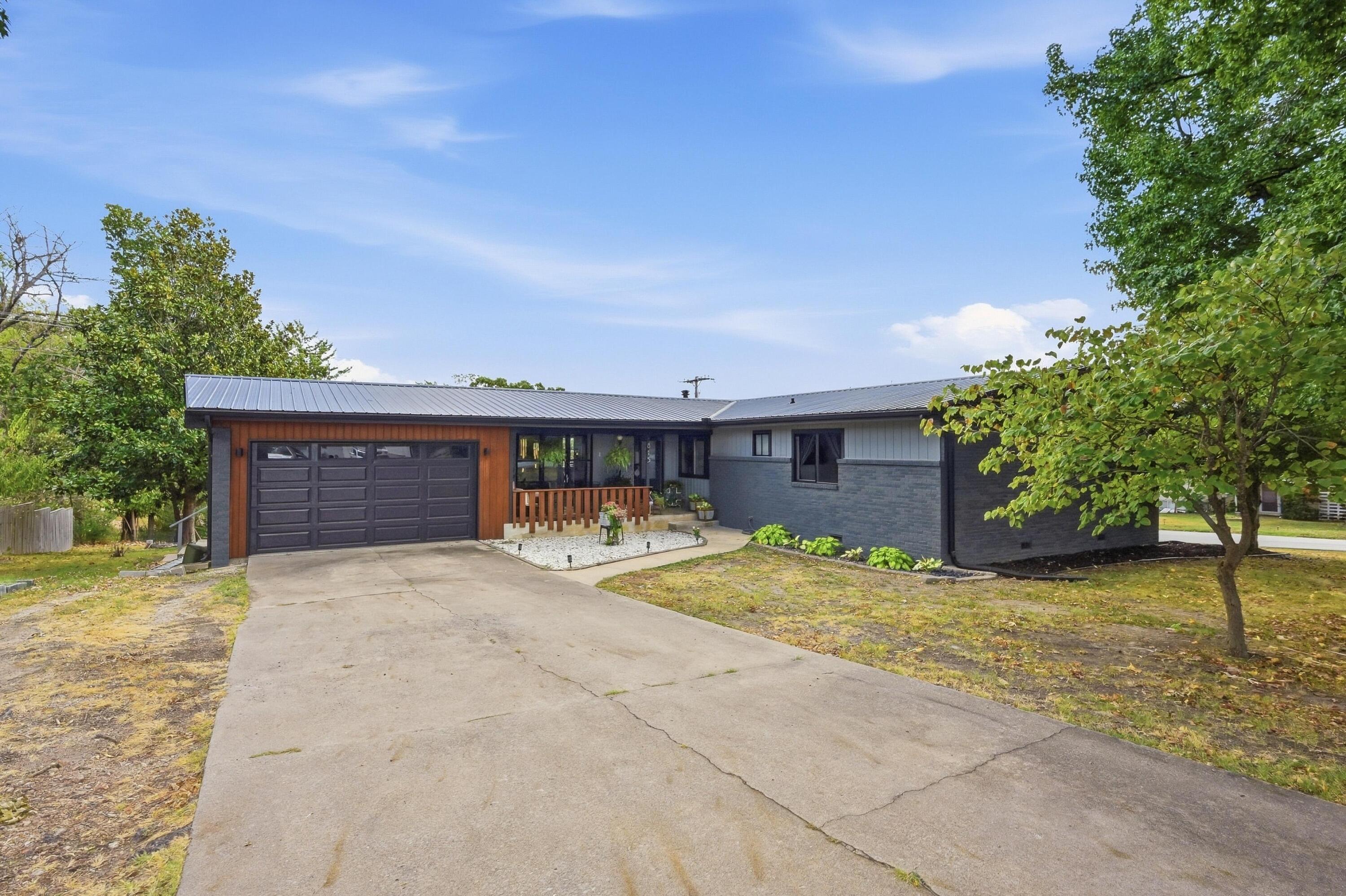 815 Spencer Drive — photo