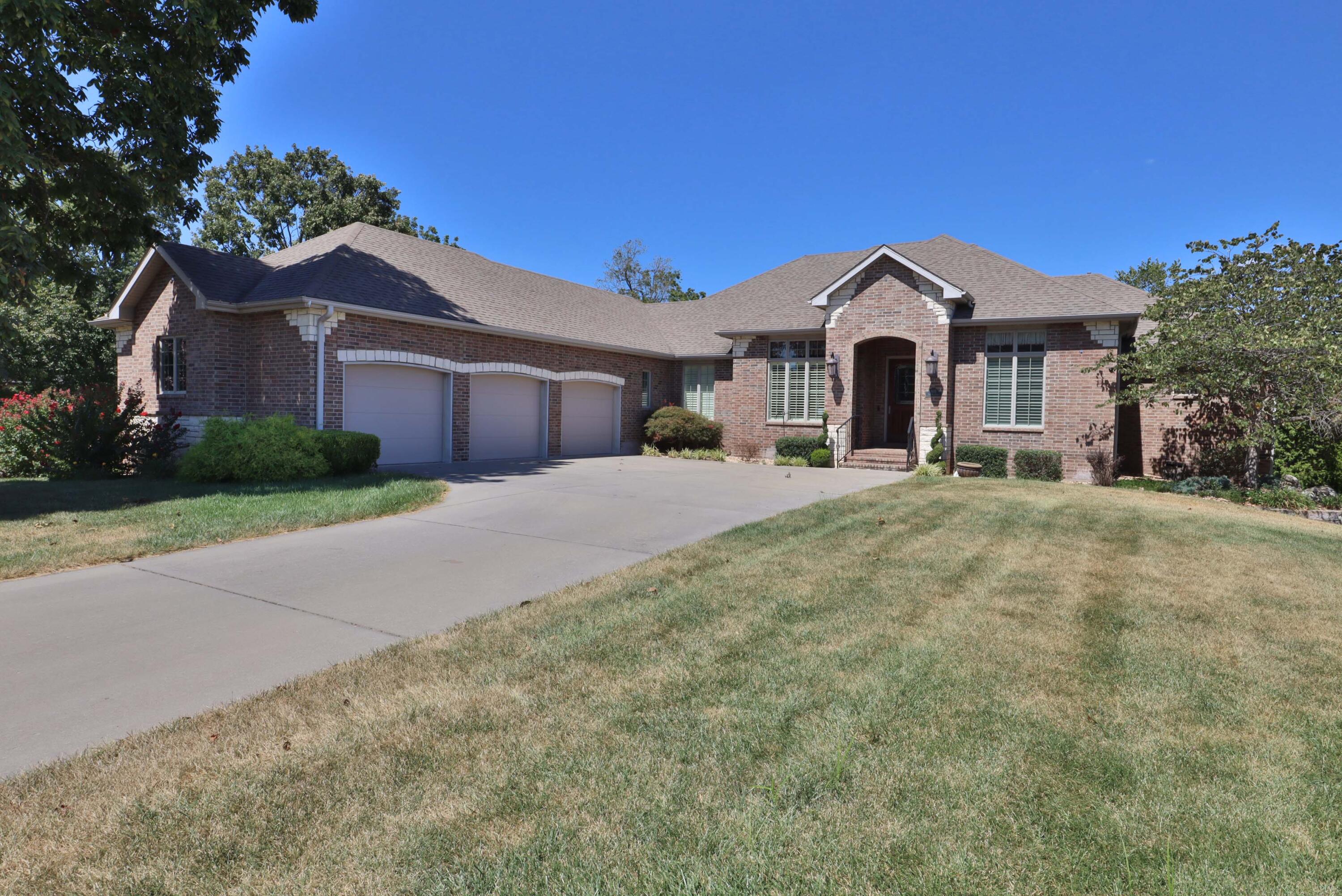 905 W Rufina Court — photo