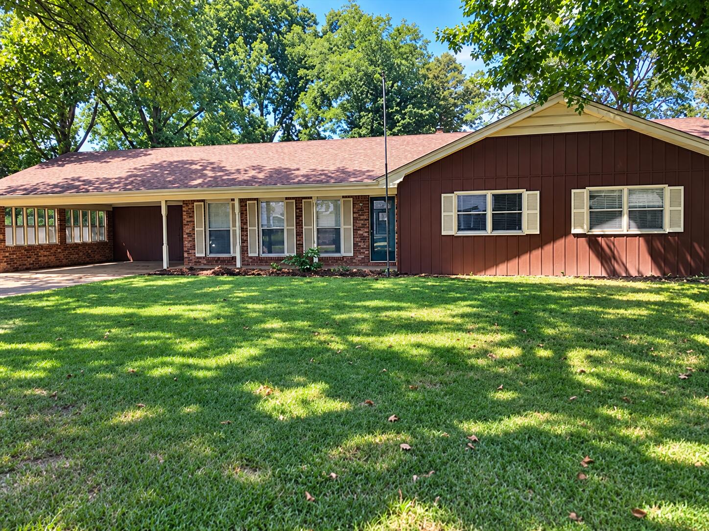 2823 Laurie Drive — photo