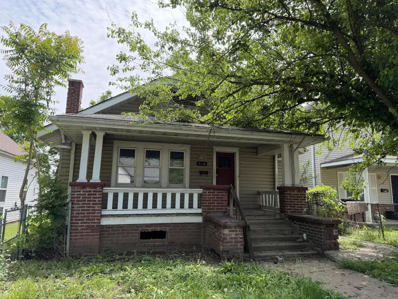 516 W Nichols Street — photo