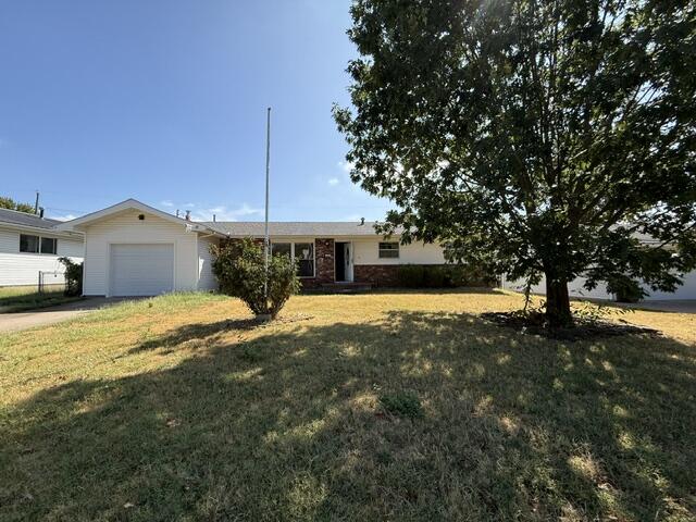 2419 S Ozark Avenue — photo