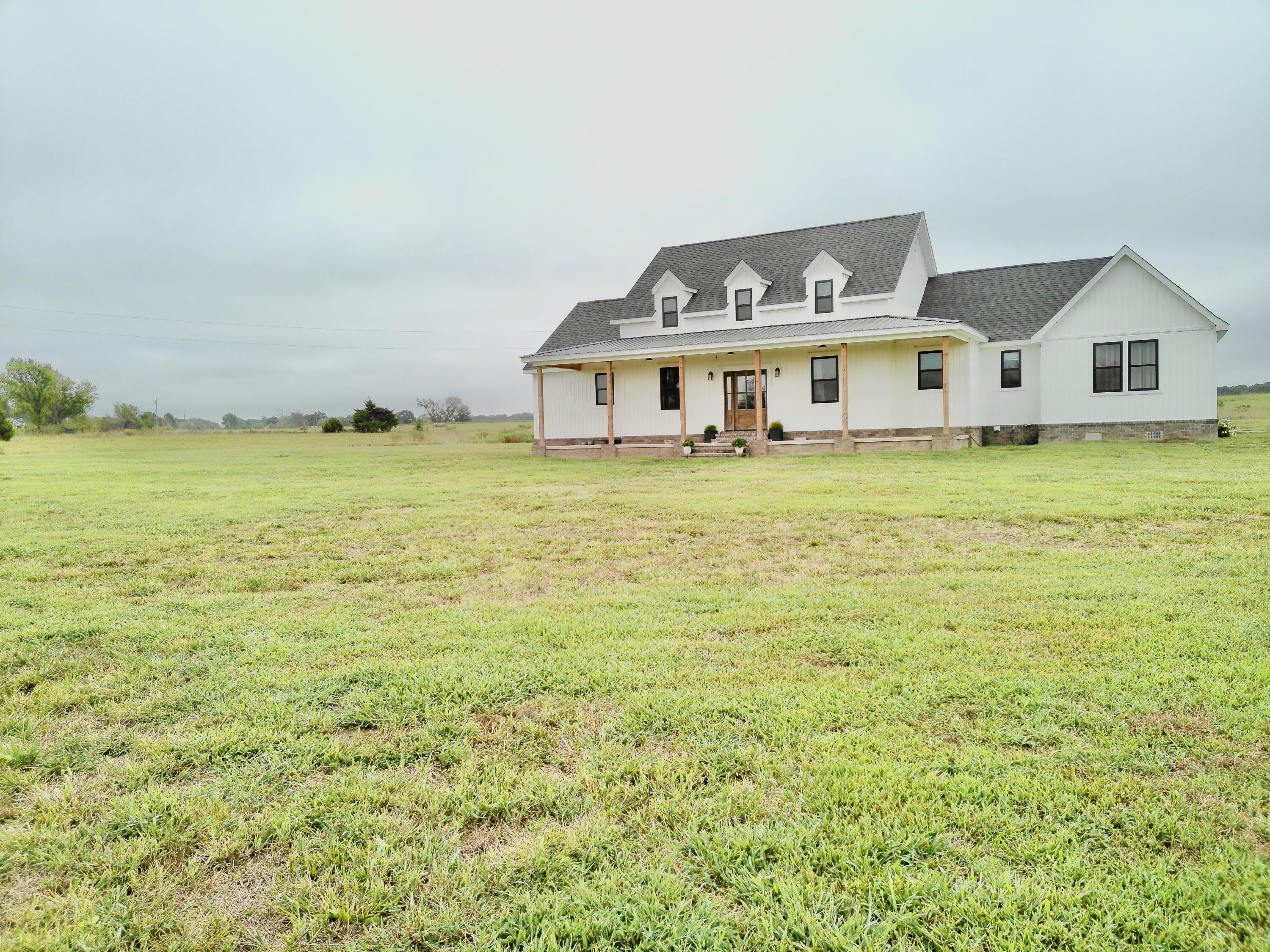 6139 Highway Dd — photo