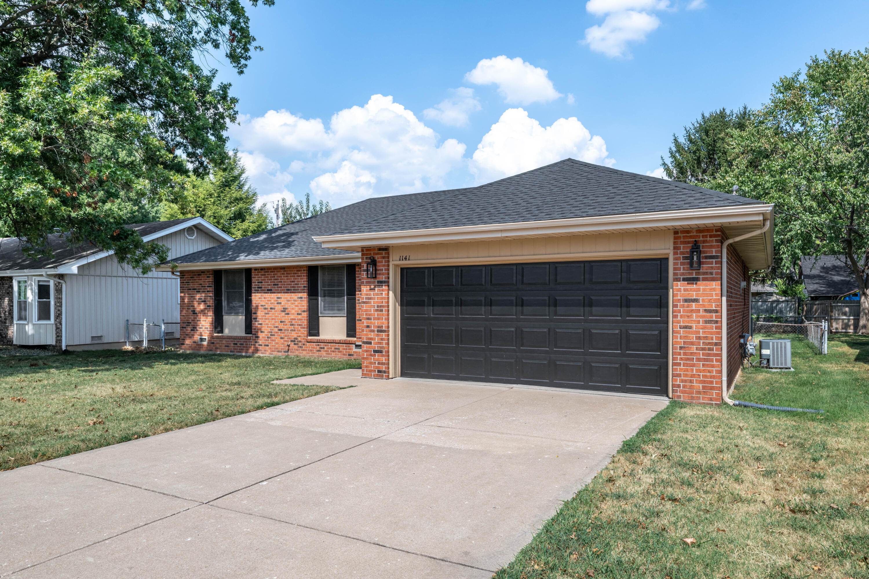 1141 E Cambridge Street, Springfield, MO 65807 — photo 3