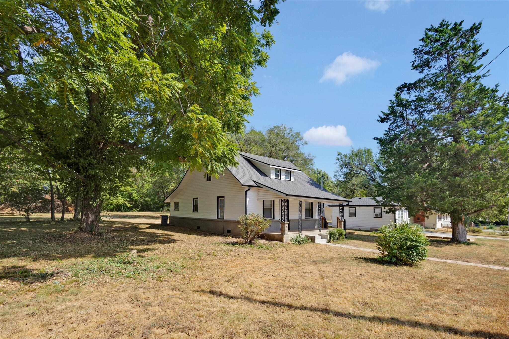 2753 W Nichols Street — photo