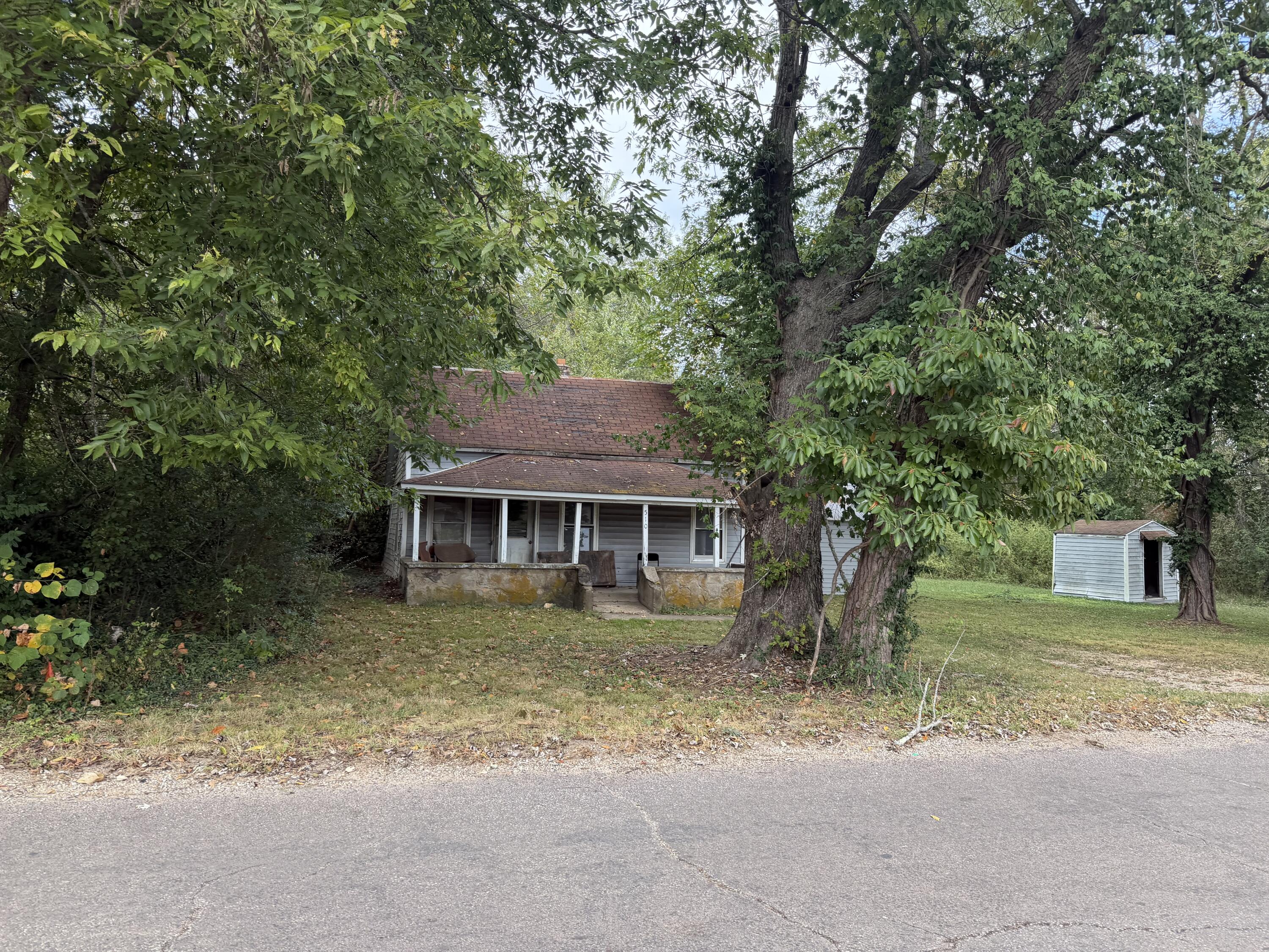 510 E James Street — photo