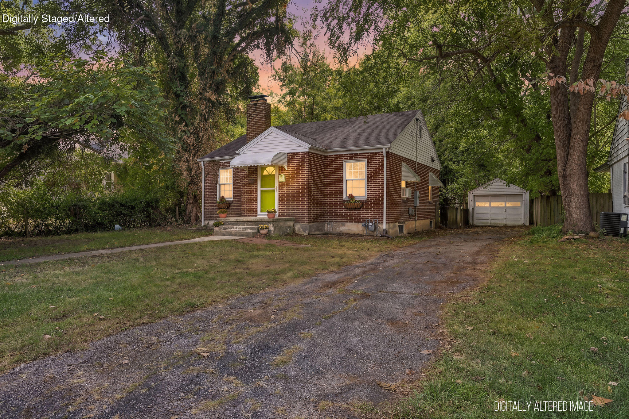 1858 E Grand Street — photo