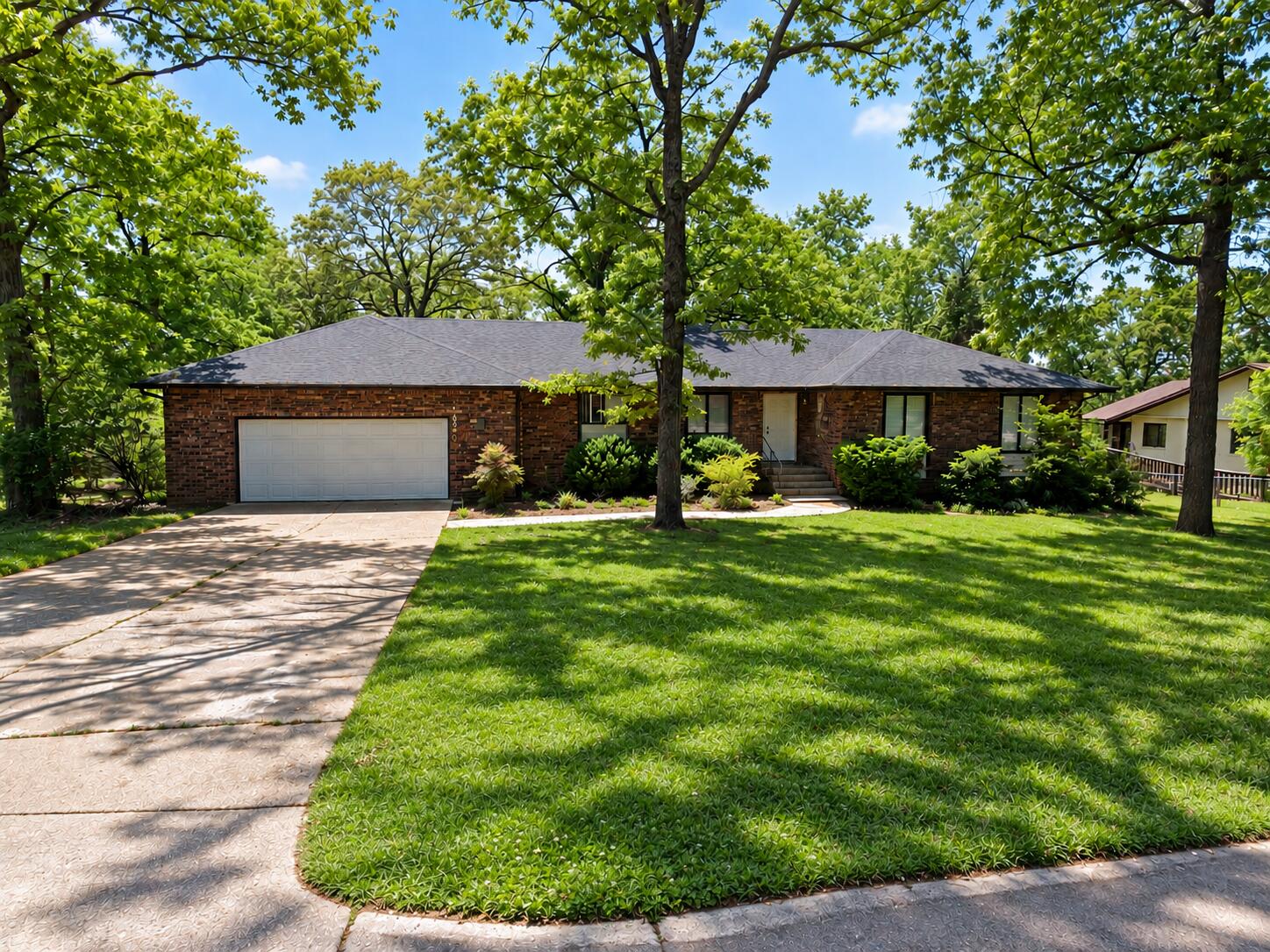 105 Woodridge Drive — photo