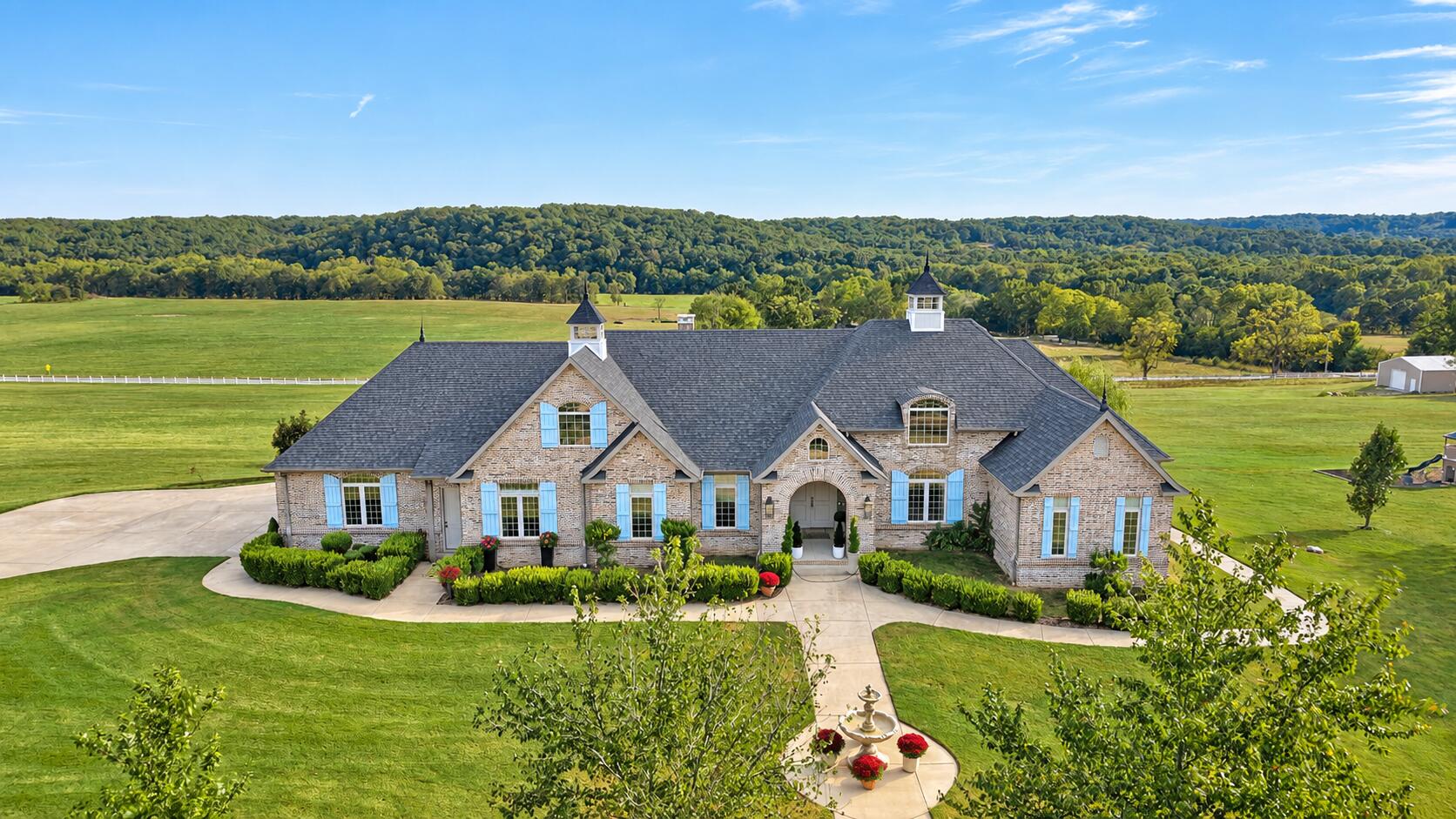 9386 E Maple Ridge Lane — photo