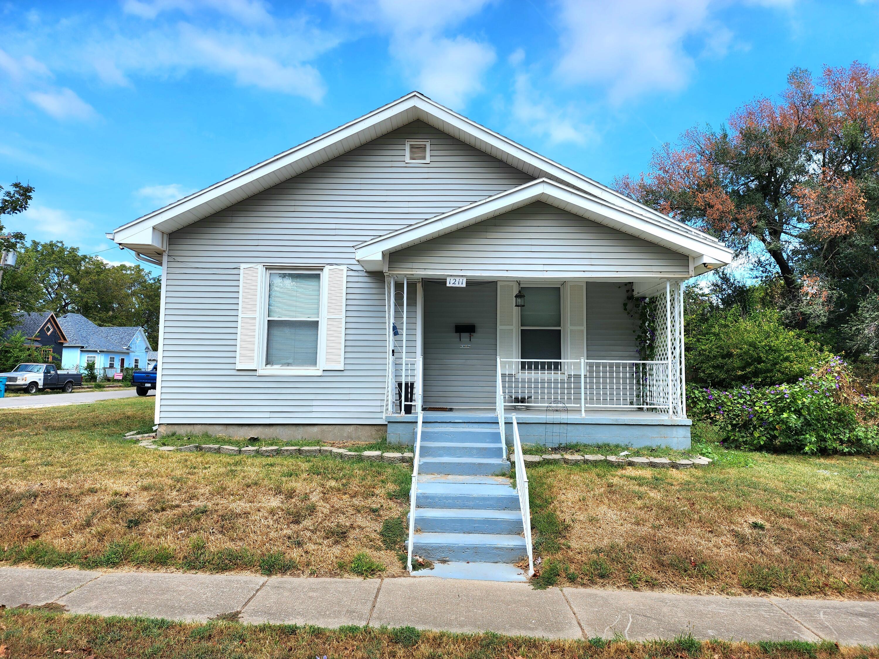 1211 W Calhoun Street — photo