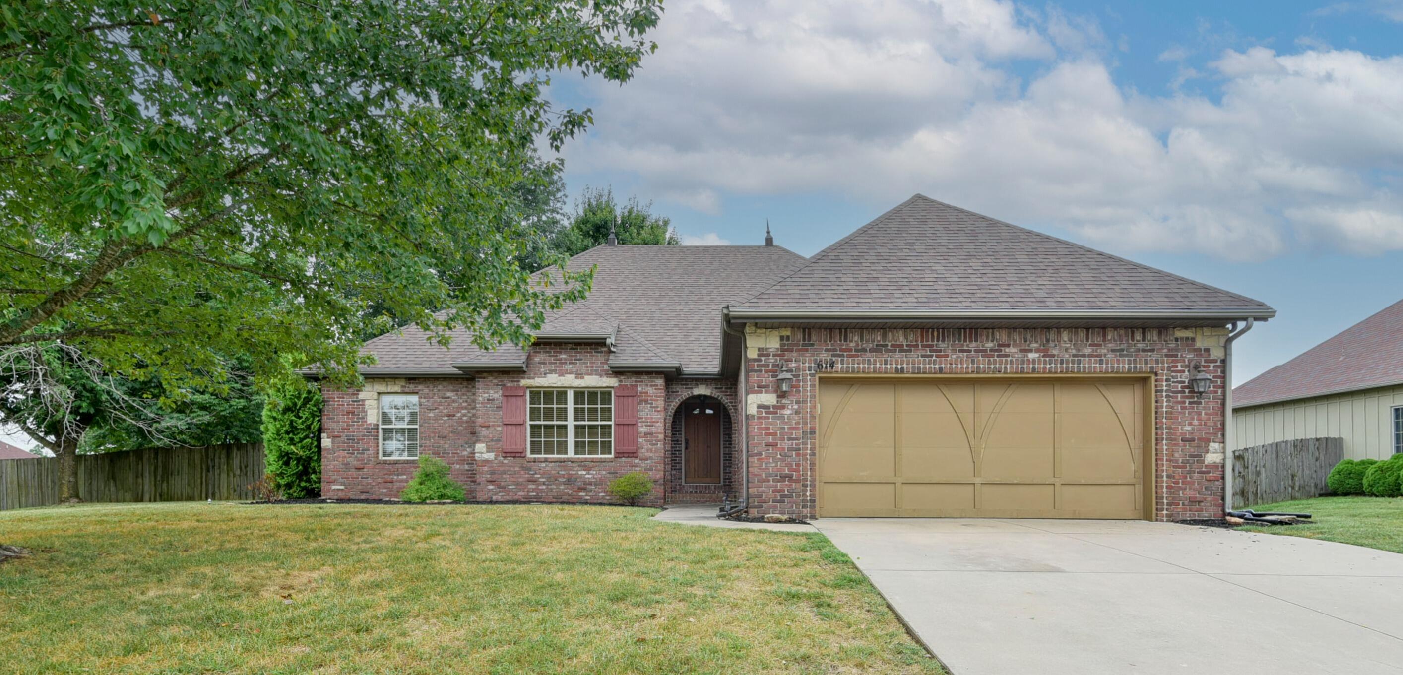 614 E Falls Circle — photo