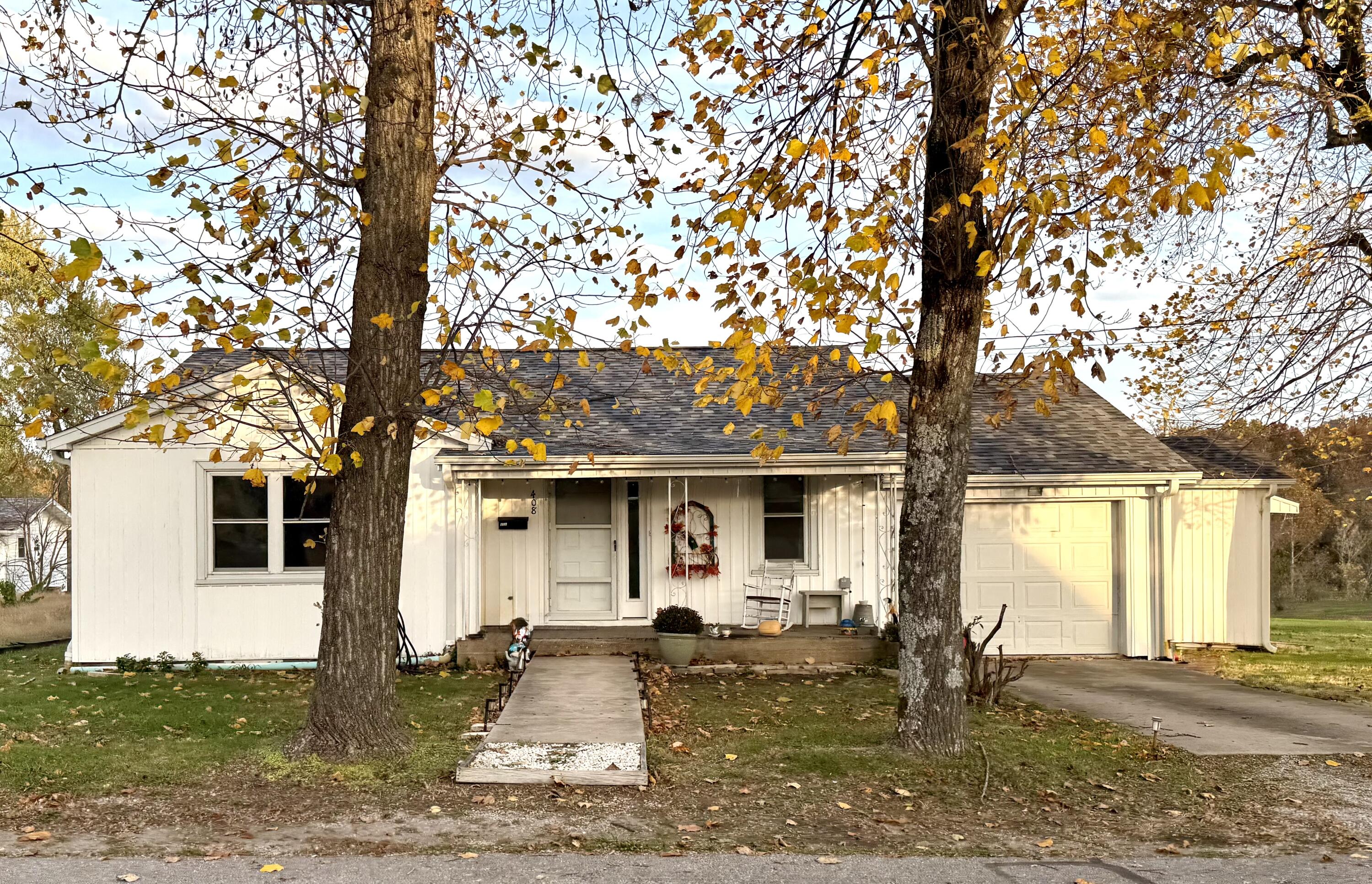 408 S 2nd Street — photo