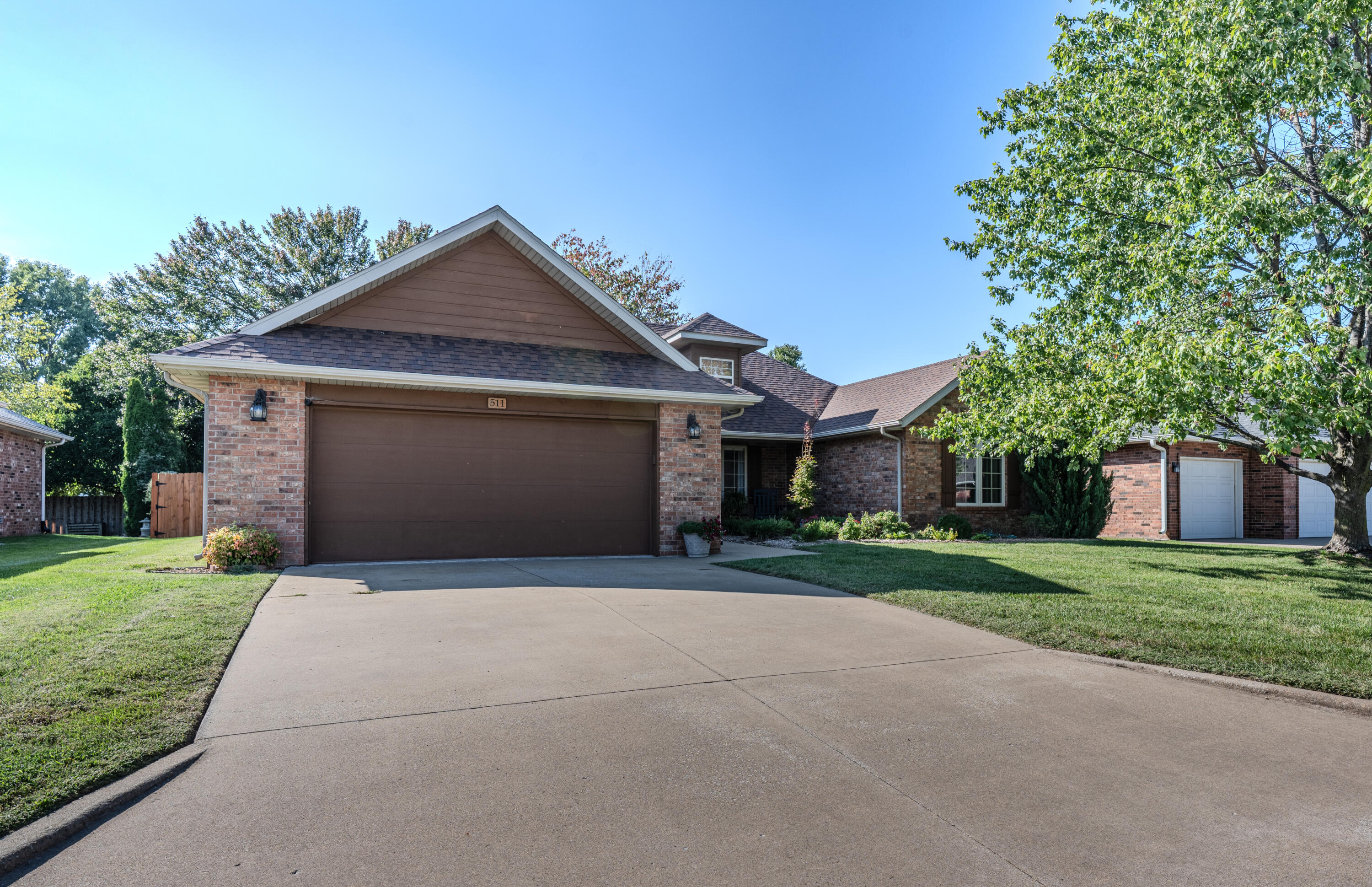 511 N Clover Court — photo